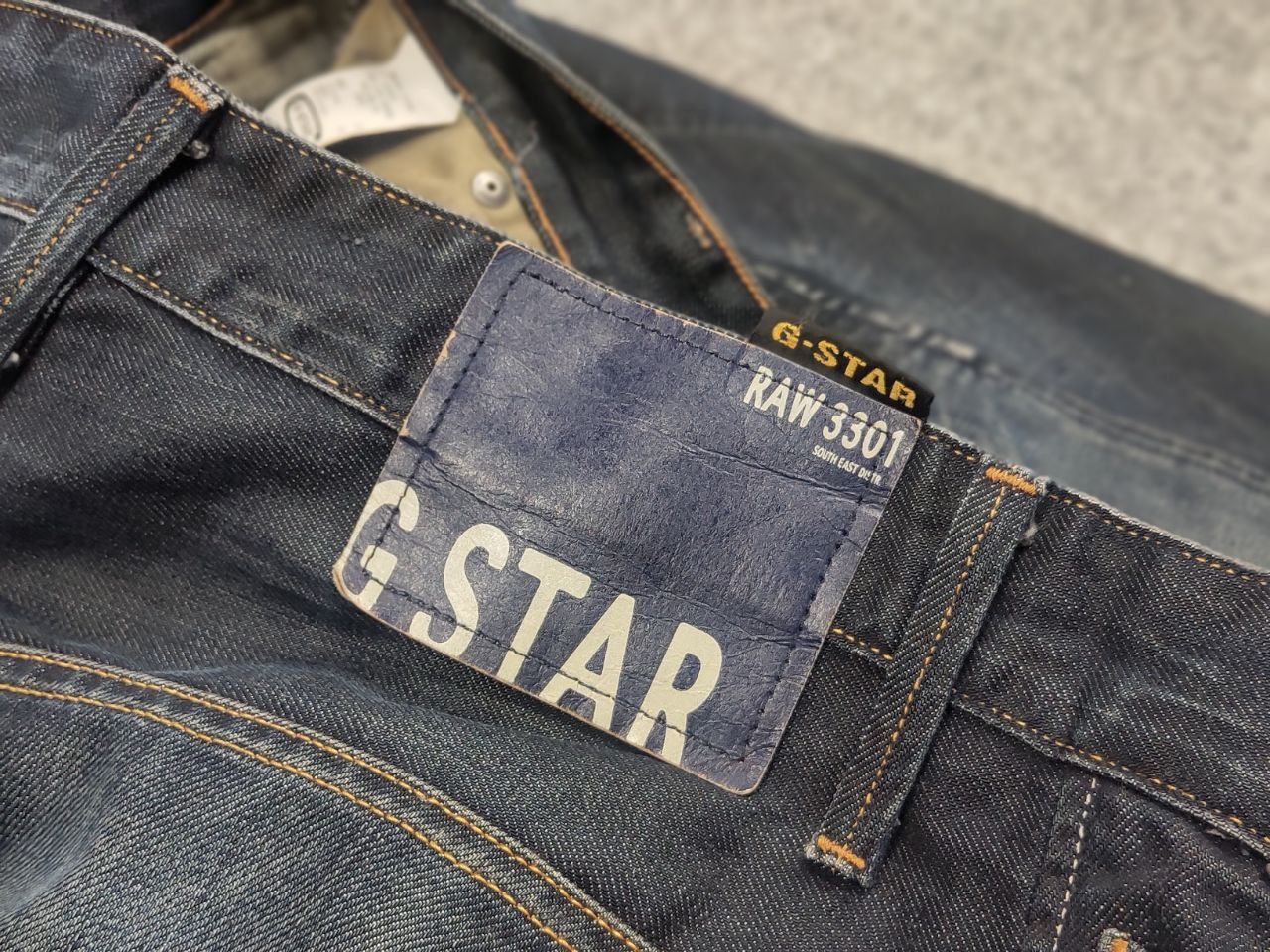 G-Star G Star Raw arc loose tapered Faded denim twisted seam jeans Size US 31 - 11 Thumbnail
