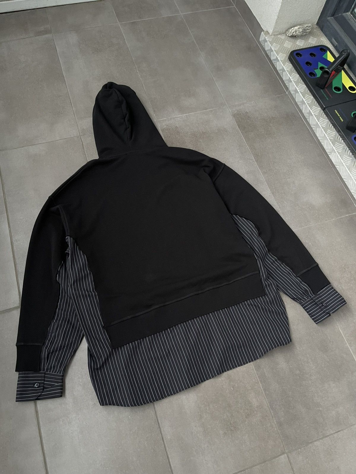 Versace !DS! SS23 Versace Stripped Paneled Reworked Sweatshirt Size US M / EU 48-50 / 2 - 15 Thumbnail