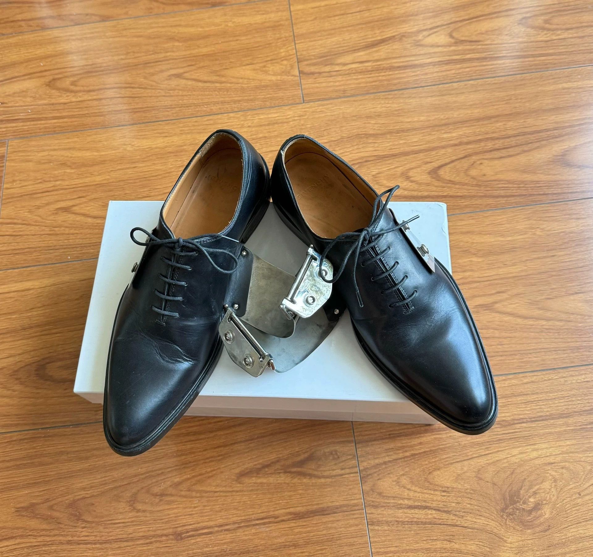 Givenchy Givenchy 13FW Iron Toe Cap Whole Cut Oxfords - Size 41 Size US 8 / EU 41 - 6 Thumbnail