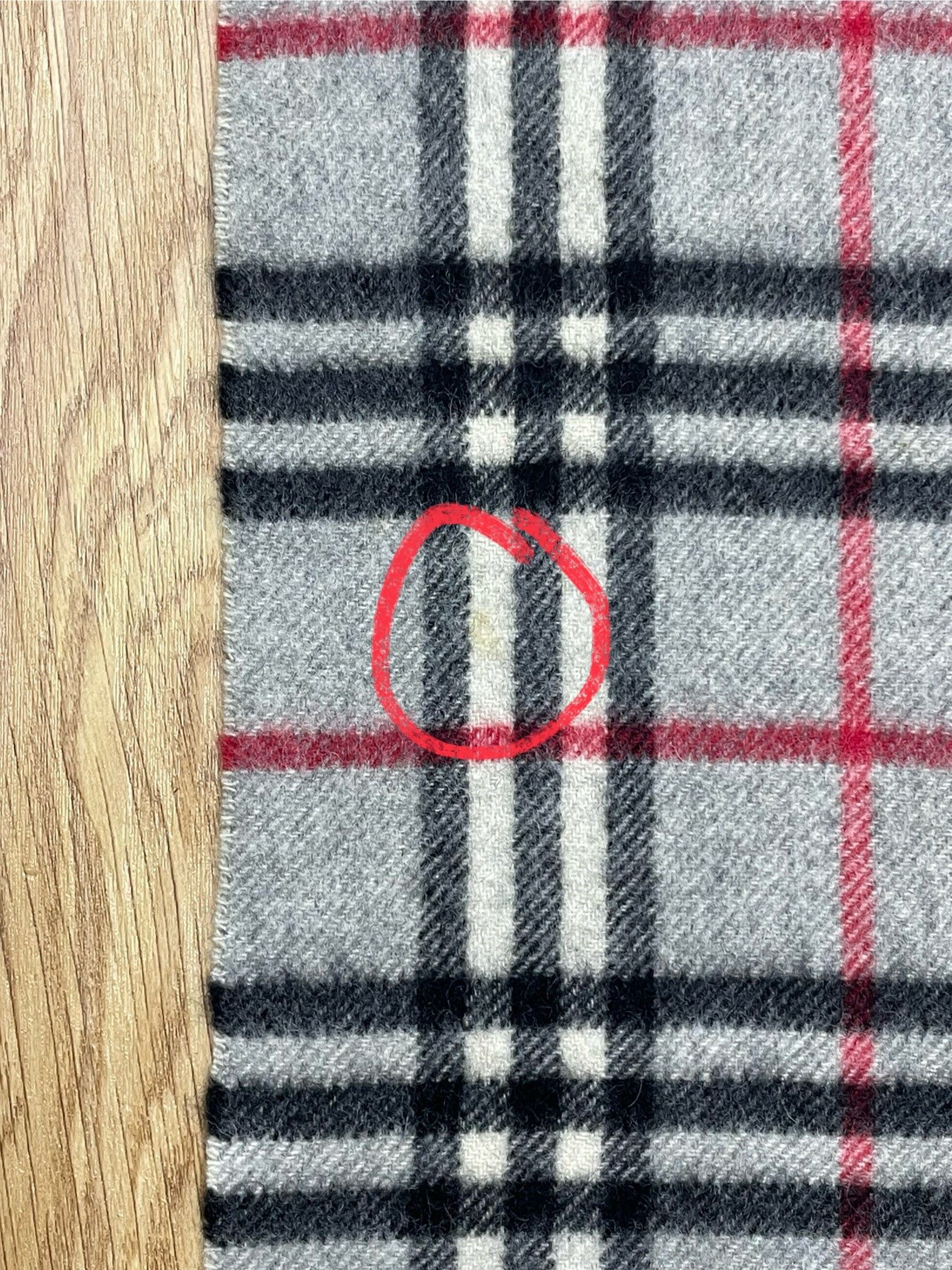 Burberry Burberrys Scarf / Muffler - 6165 Size ONE SIZE - 9 Thumbnail