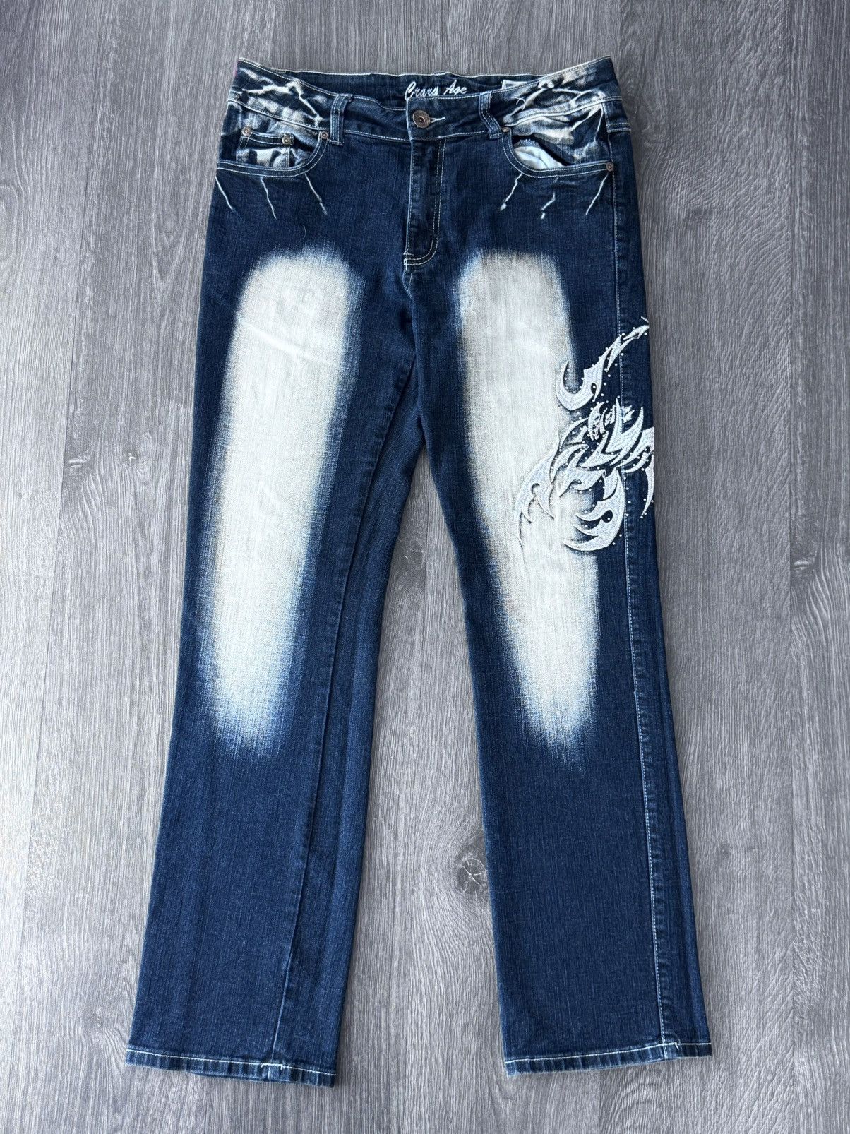 Japanese Brand Y2K Vintage Crazy Age Graphic Flared Jean Size 32" / US 10 / IT 46 - 1 Thumbnail