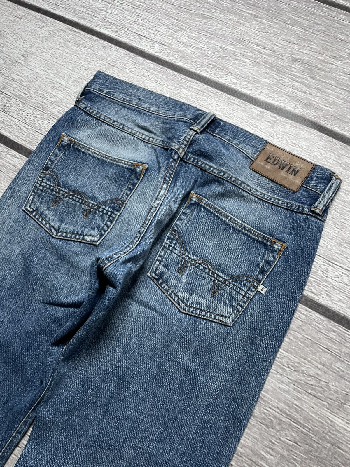 Edwin Edwin ED-55 Rainbow Selvedge Japanese Distress Denim Jeans Size US 32 / EU 48 - 9 Thumbnail