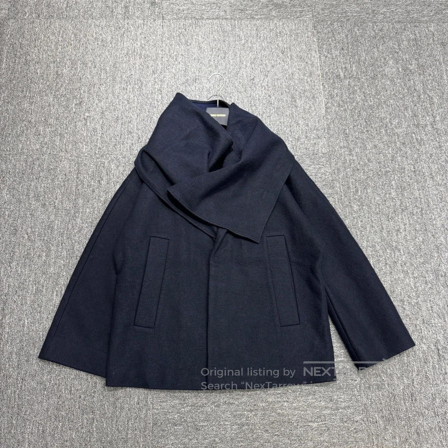 FFIXXED STUDIOS FFIXXED STUDIOS Woolen jacket with a fur collar| Size US S / EU 44-46 / 1 - 1 Thumbnail
