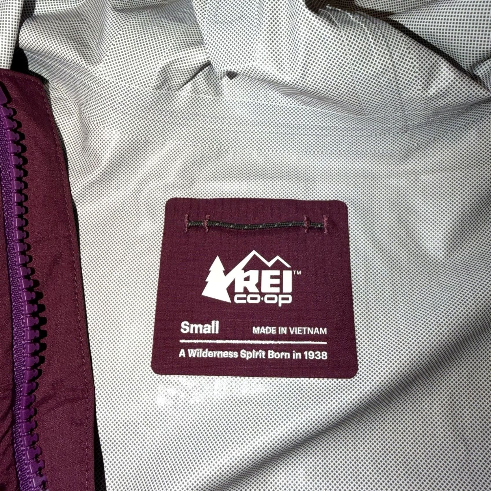Vintage REI Co-op Rainier Rain Jacket Women’s Size Small Wood Violet Waterproof NWT Size S / US 4 / IT 40 - 5 Thumbnail