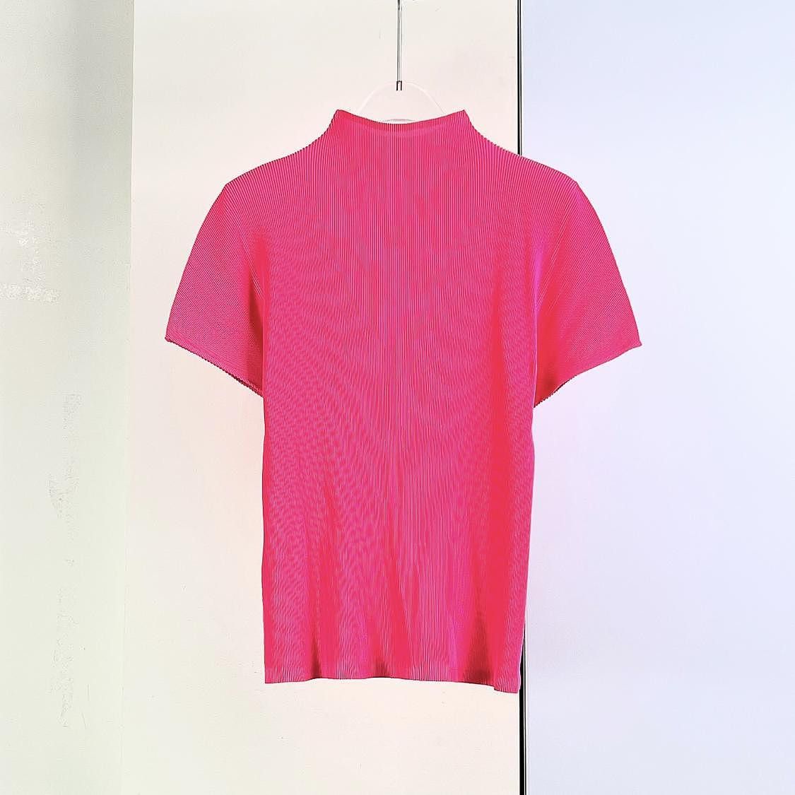 Issey Miyake Issey Miyake Pleats Please Red Mock Neck Top M Size M / US 6-8 / IT 42-44 - 1 Thumbnail