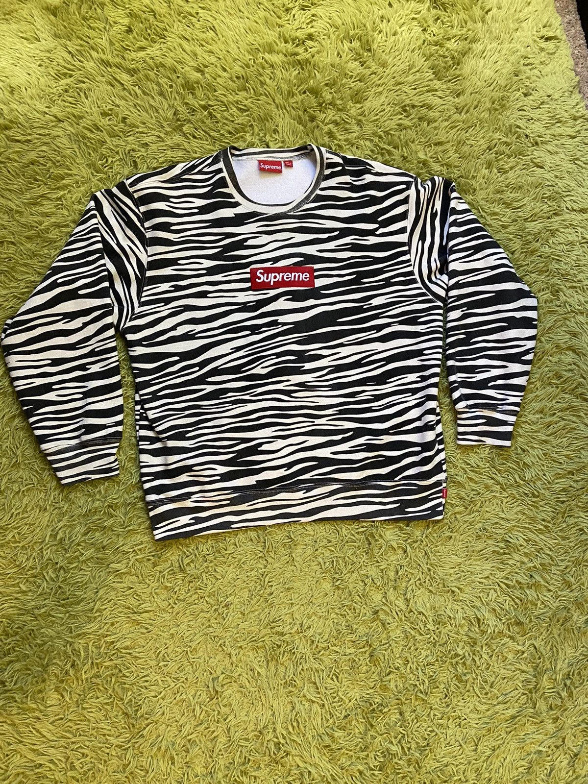 Supreme FW22 Supreme Zebra Box Logo Crewneck | Grailed