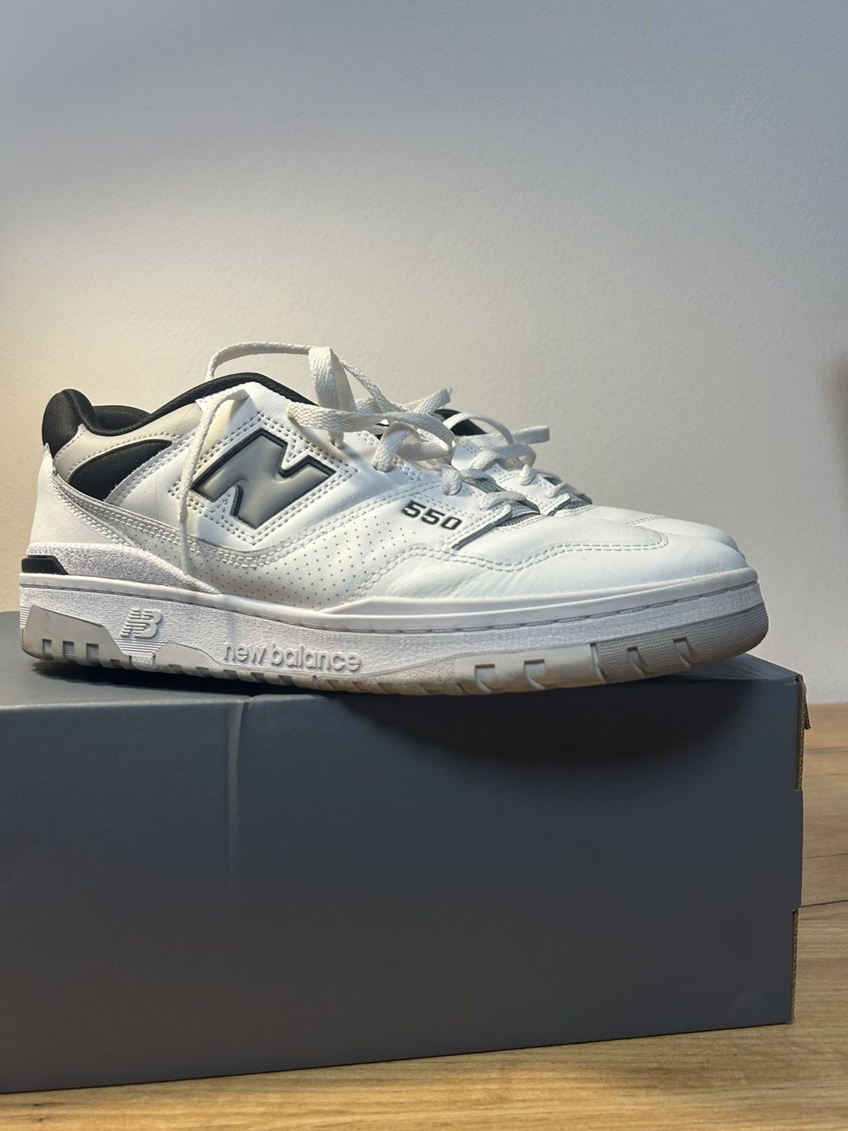 New Balance New Balance 550 White Concrete Black Size US 14 / EU 47 - 2 Thumbnail