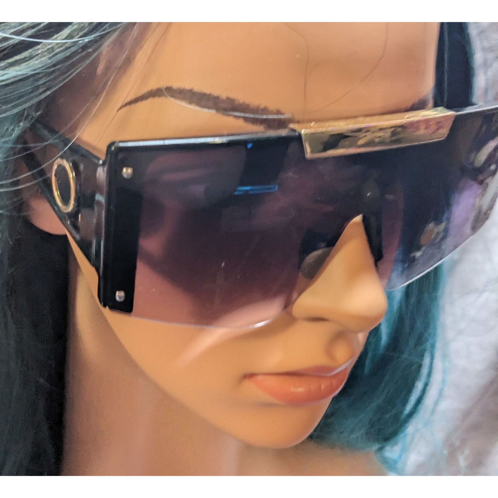 Other Black And Gold Chunky Futuristic Shield Lens Sunglasses Size ONE SIZE - 9 Thumbnail