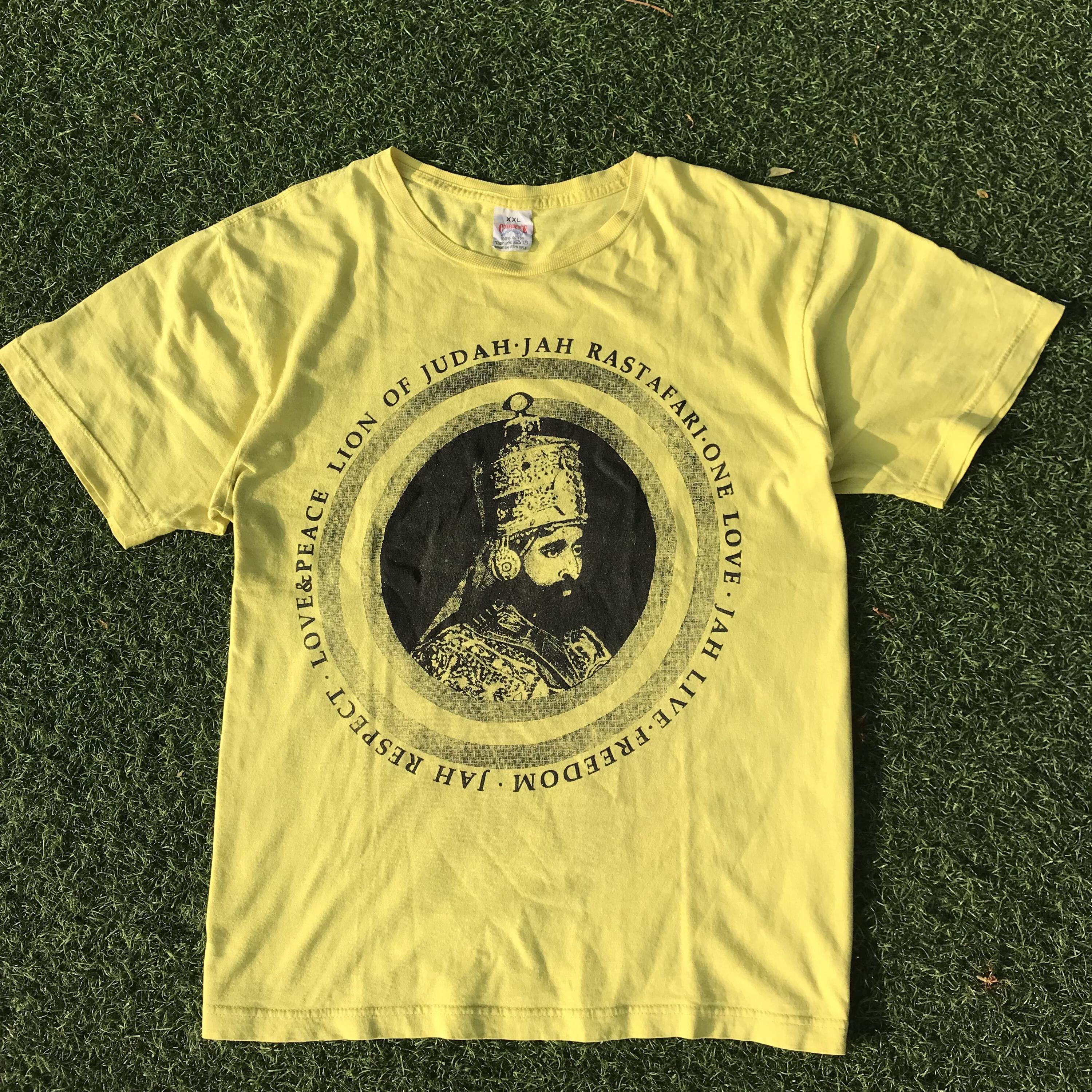 Vintage Vintage Tshirt Haile Selassie Lion of Judah Jah Rastafari Size US L / EU 52-54 / 3 - 1 Thumbnail