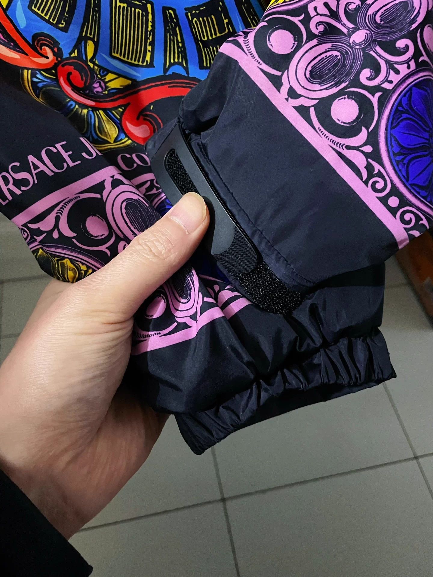 Versace Versace AOP Runway Winter Warm Coat VC Size US L / EU 52-54 / 3 - 7 Thumbnail