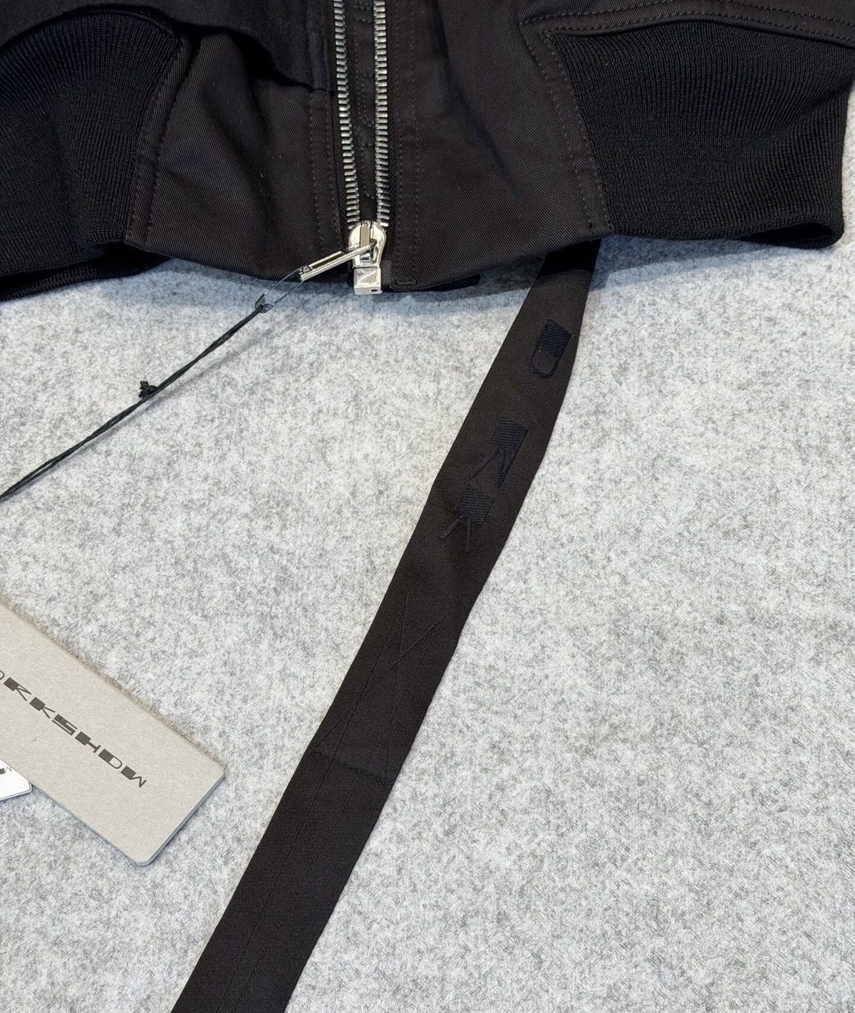 Rick Owens Rick Owens DRKSHDW Cropped Jacket with Straps Size US XS / EU 42 / 0 - 5 Thumbnail