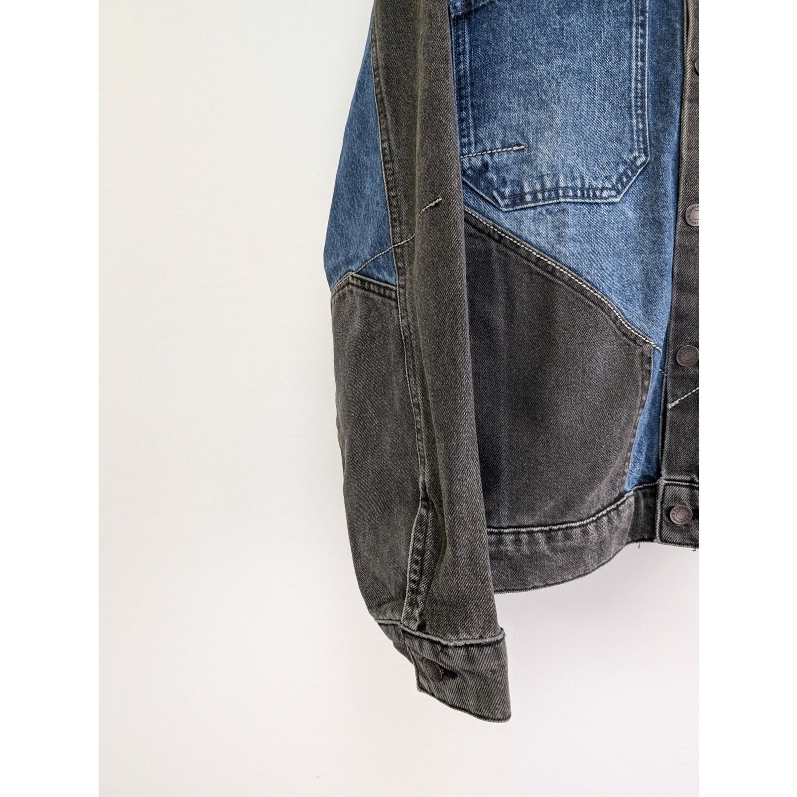 Supreme o1rshd1 Denim Jacket in Blue/Black Size US XL / EU 56 / 4 - 3 Thumbnail