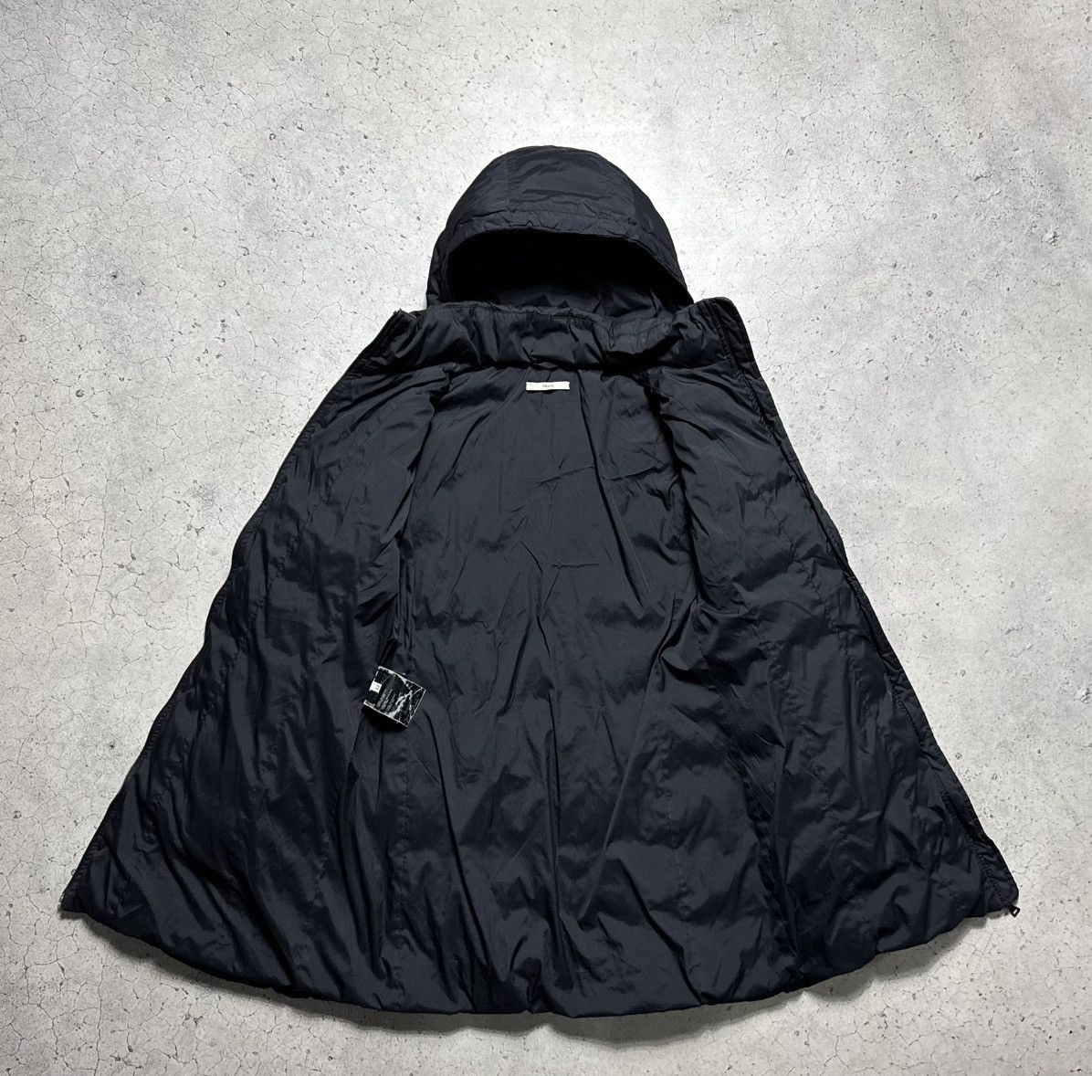 Prada Prada Women’s Luxury Down Puffer Parka Jacket Coat Size M / US 6-8 / IT 42-44 - 7 Thumbnail