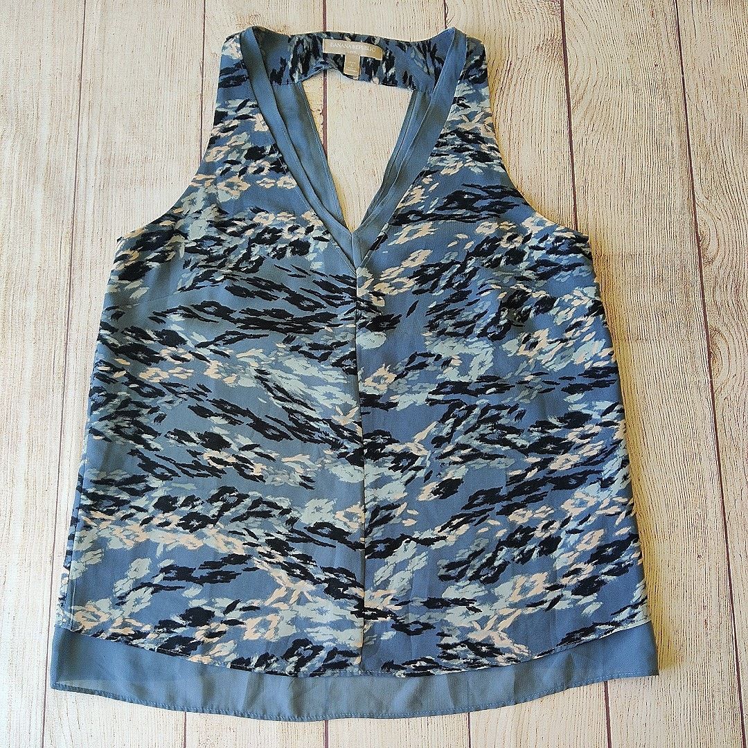 Banana Republic Banana Republic double V-neck sleeveless blouse sz S Size S / US 4 / IT 40 - 5 Thumbnail