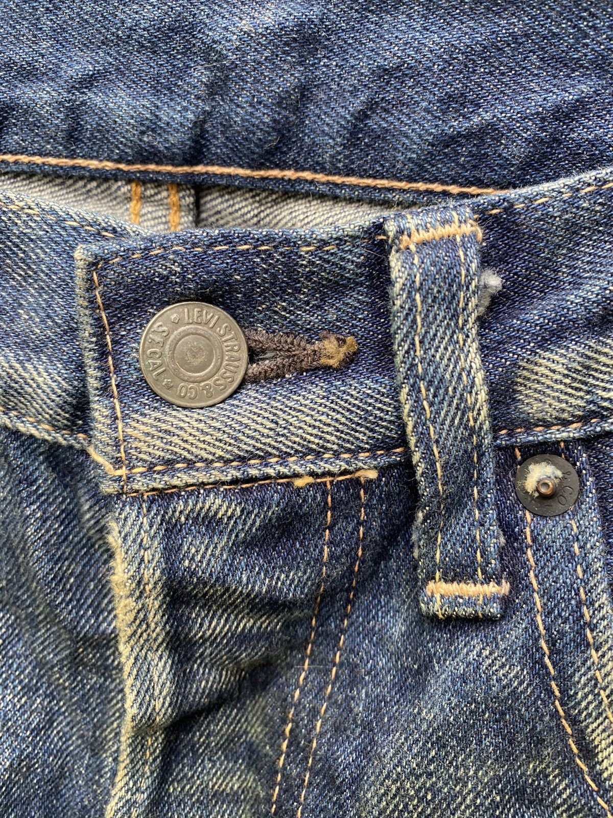 Levi's Vintage Clothing Vintage Levi’s 501xx Big E Selvedge Jeans Made in Japan Size US 31 - 6 Thumbnail