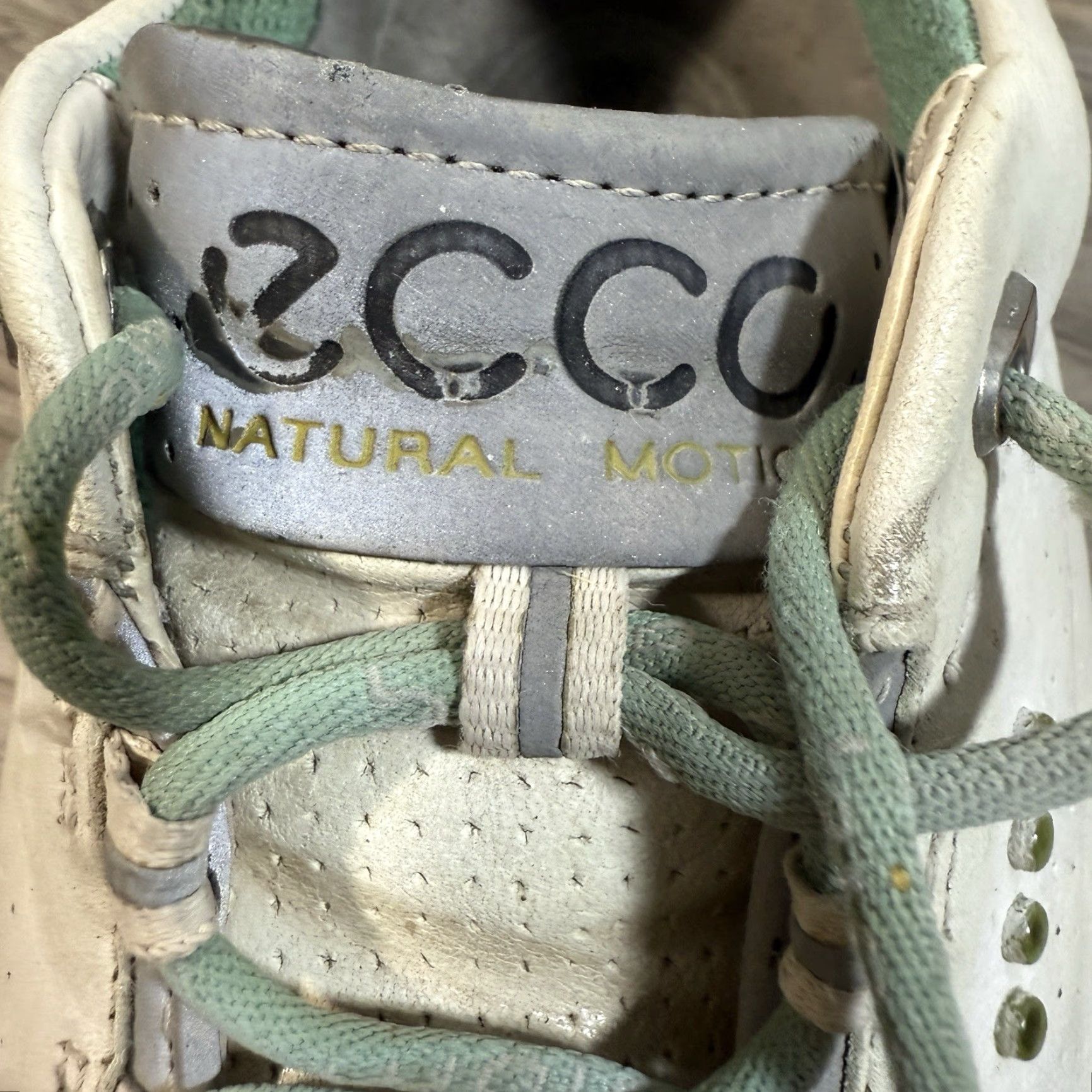 Ecco ECCO Natural Motion Women’s Sneakers Size US 9 / EU 40 Leather Beige Comfort Golf Casual Shoes Womens Size US 9 / IT 39 - 7 Thumbnail