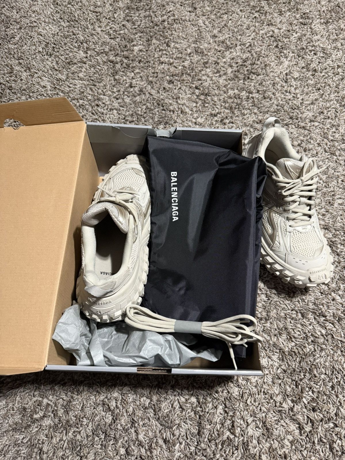 Balenciaga Balenciaga defender size41 used 4 times Size US 9.5 / EU 42-43 - 3 Thumbnail