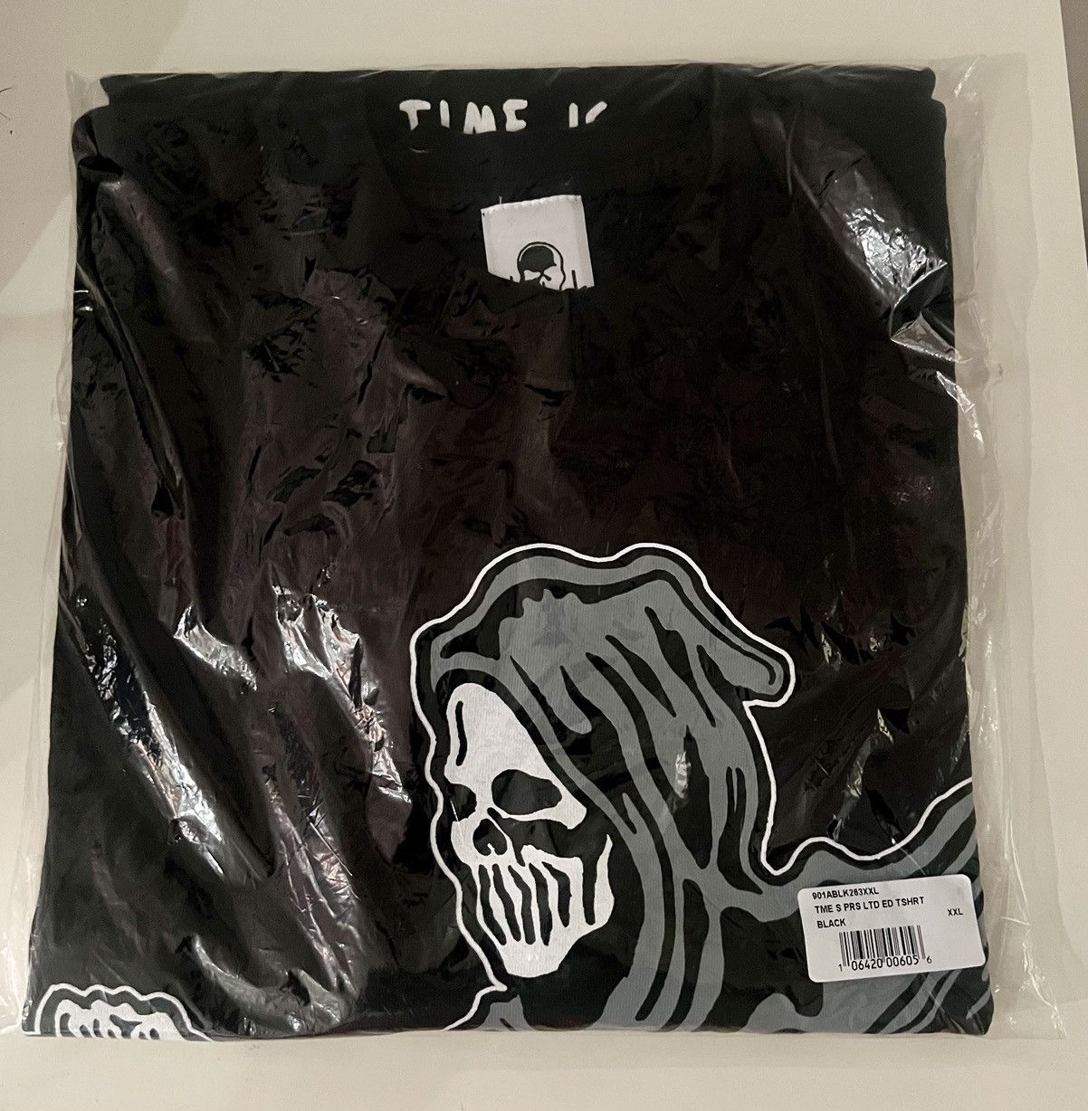 Warren Lotas Authentic Warren Lotas Time Is Precious Limited Edition tee Size US XXL / EU 58 / 5 - 2 Thumbnail