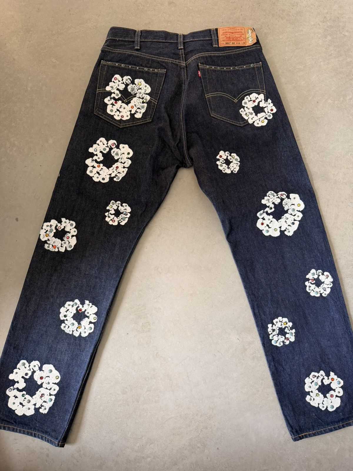 DENIM TEARS Denim Tears rhinestone wreath Size US 38 / EU 54 - 3 Thumbnail
