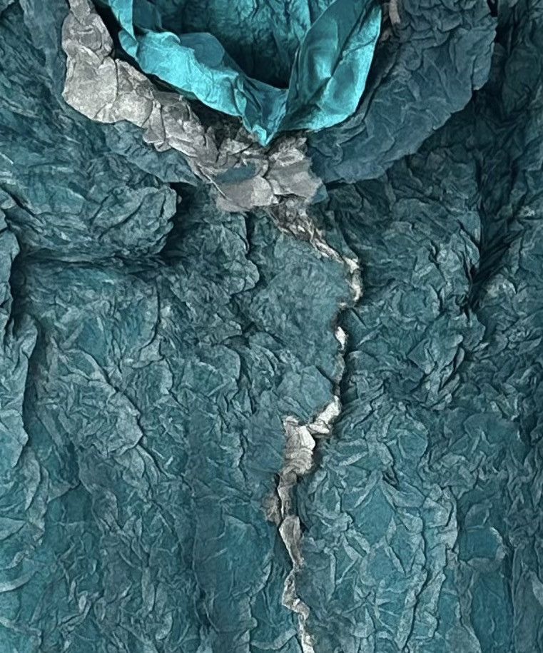 Issey Miyake × Vintage Turquoise Double-Layer Pearlescent 3D Pleated Top Size M / US 6-8 / IT 42-44 - 2 Thumbnail