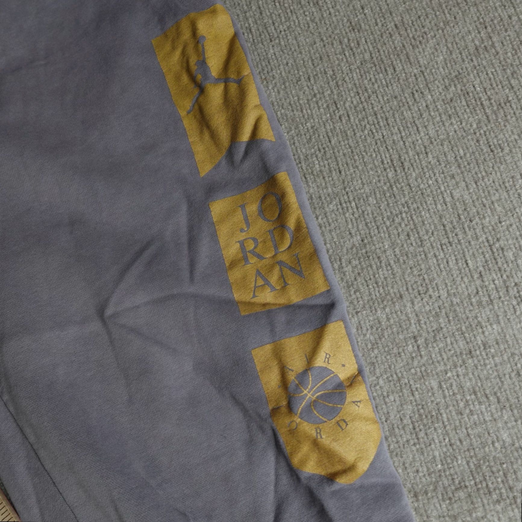 Jordan Brand Jordan Pants L Gray Jogger Activewear Mens Large HBR Double Sided Remastered AV0690 Size US 33 - 7 Thumbnail