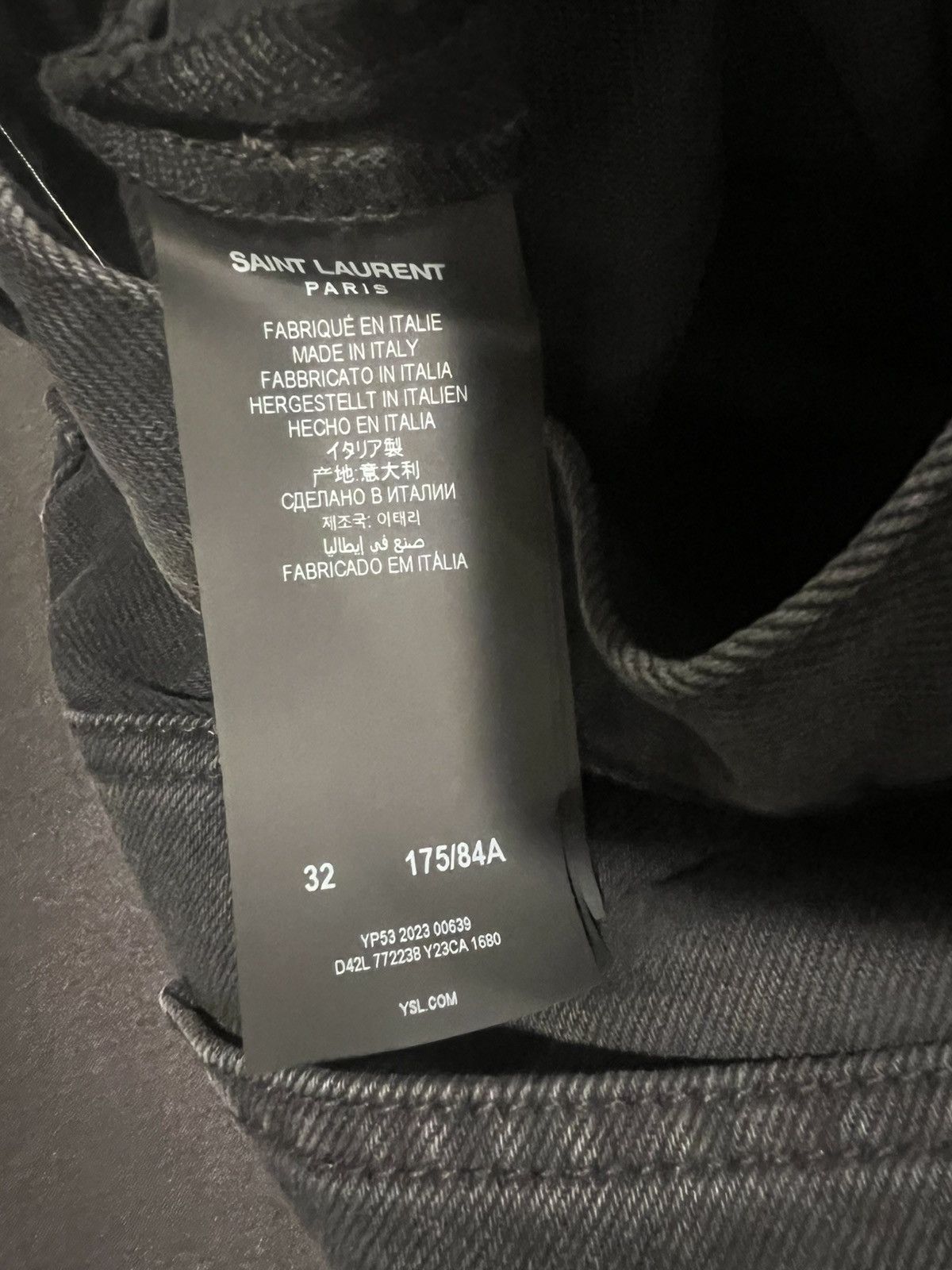 Saint Laurent Paris Saint Laurent men’s oversized jeans. 32/M. $1050 Size US 32 / EU 48 - 11 Thumbnail