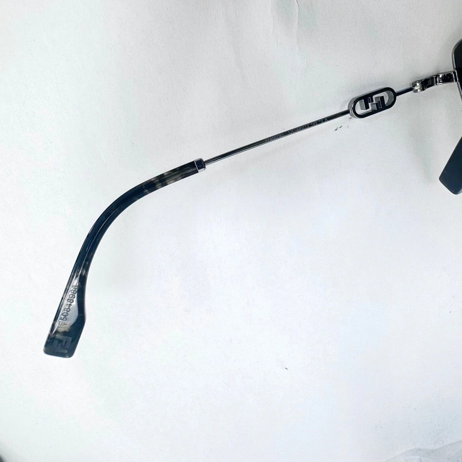 Fendi FENDI O'LOCK 40079 Ruthenium Gold FF Logo Sunglass FE40079U Size ONE SIZE - 8 Thumbnail