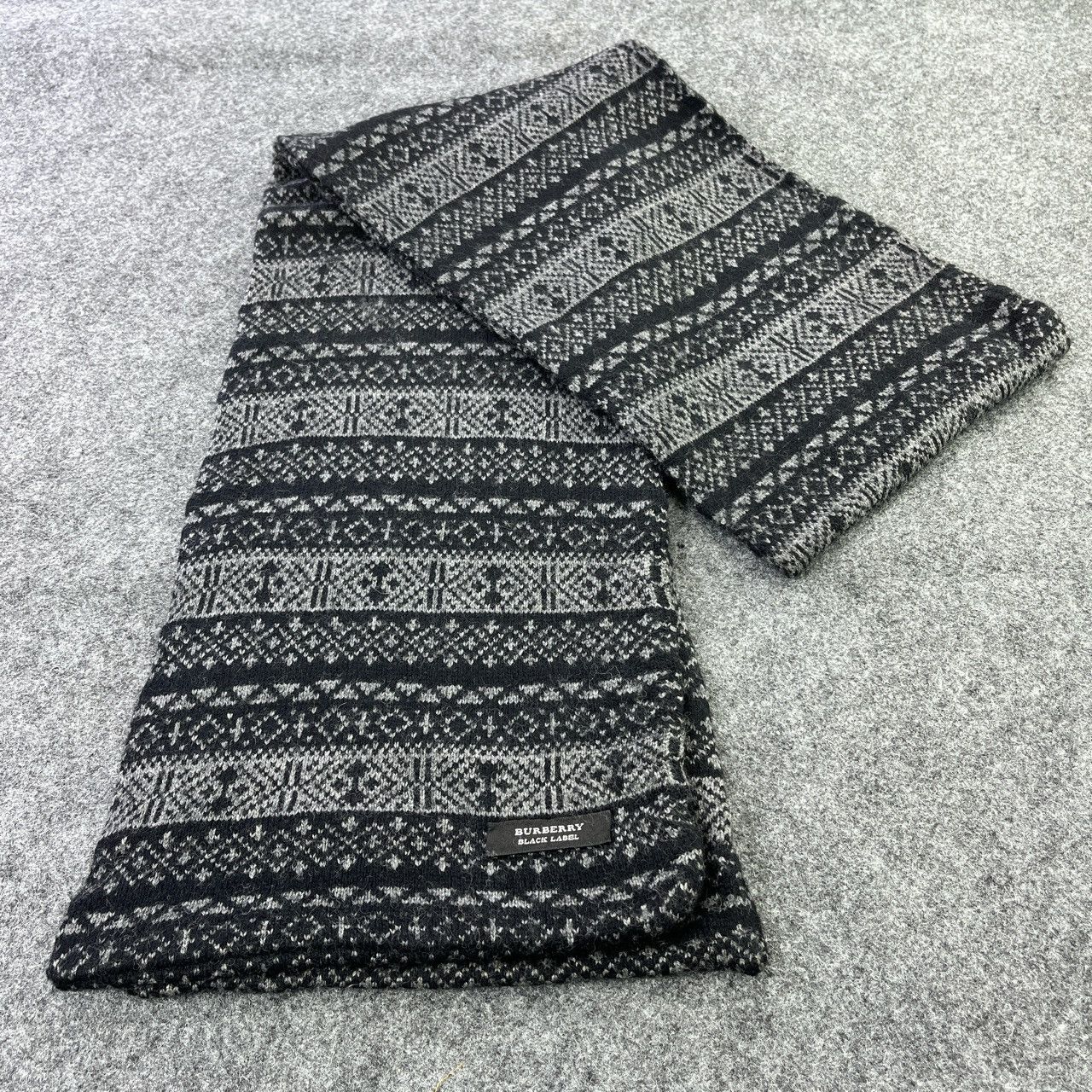 Burberry Burberry Scarf / Muffler / Neckwear T723 Size ONE SIZE - 4 Thumbnail