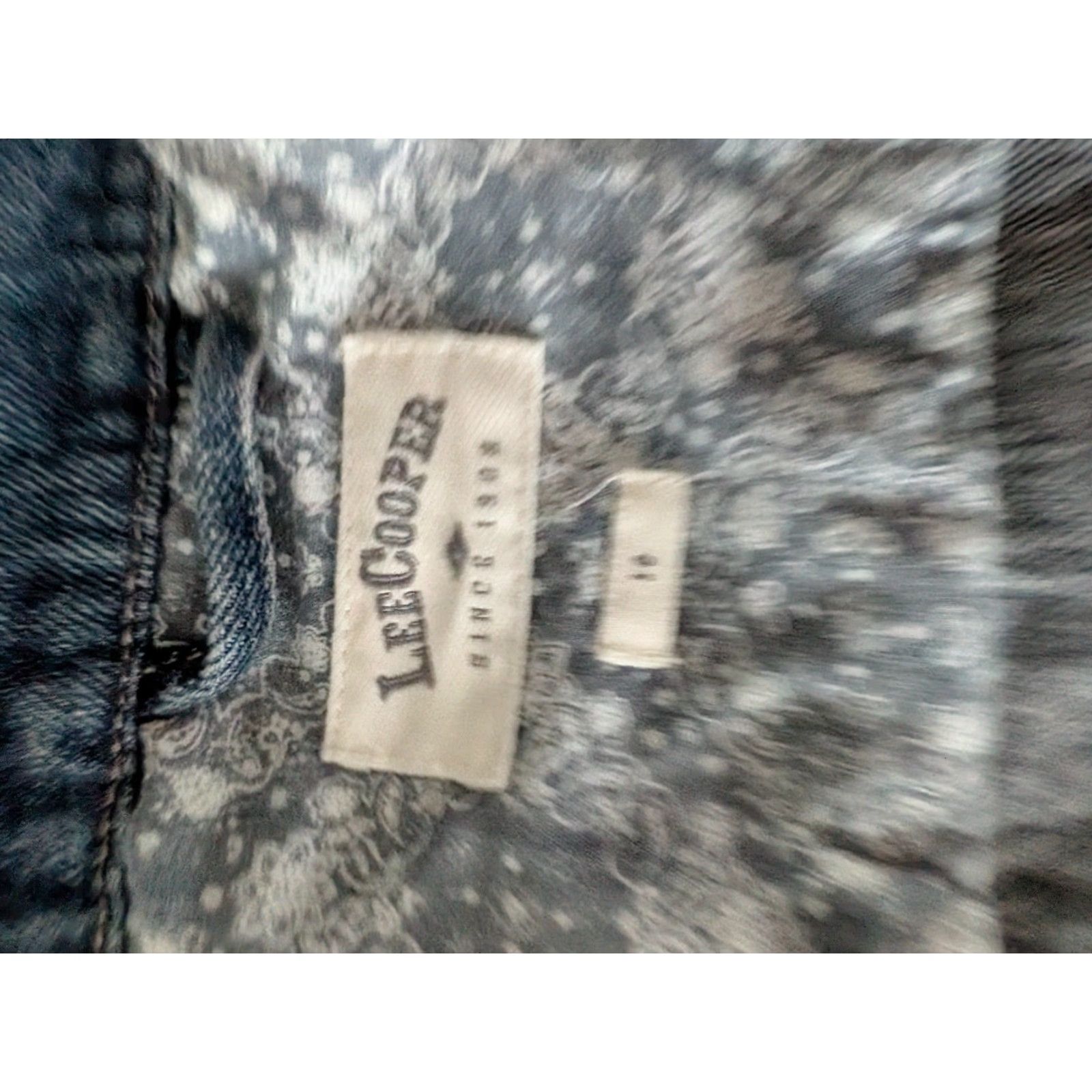 Vintage Lee Cooper Denim Jacket – Size 10 – Classic Blue – Denim Trucker Jacket – Women – Grade A – 100% Cotton Size L / US 10 / IT 46 - 7 Thumbnail