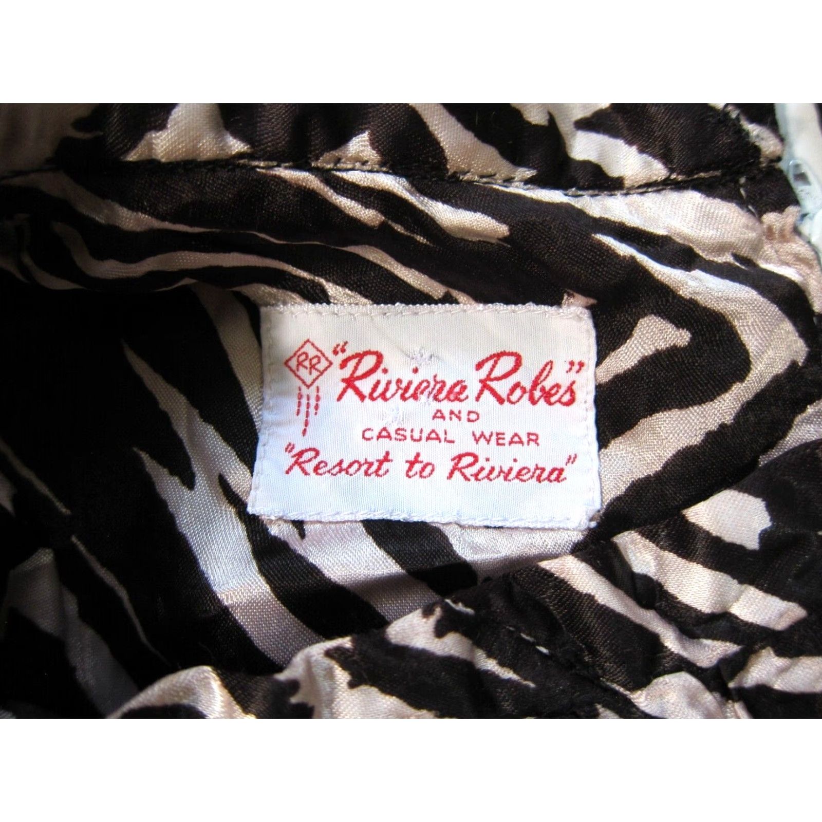 Vintage VINTAGE Riviera Robes Blouse Women L Brown Zebra High Neck Sleeveless 40" waist 21" pit to pit Mens? Size L / US 10 / IT 46 - 3 Thumbnail