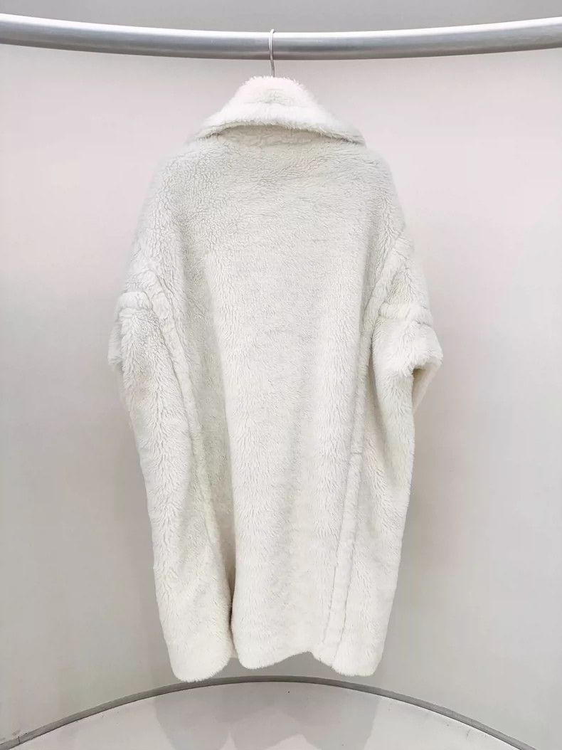 Max Mara Max Mara White Teddy Coat Size S / US 4 / IT 40 - 2 Thumbnail