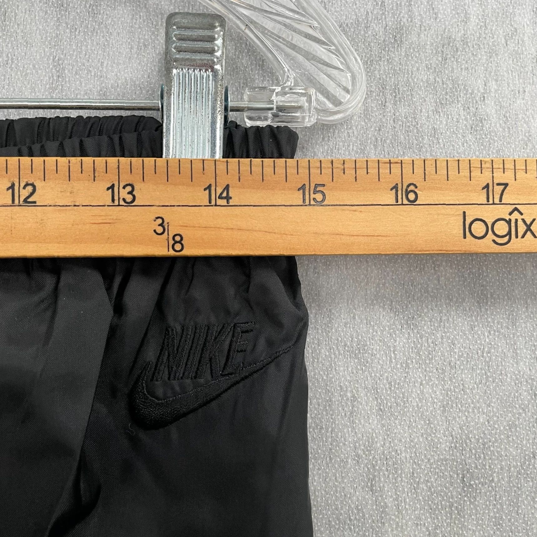 Nike VINTAGE Nike Pants Athletic Mens M Black Drawstring Pockets Swoosh 80s 90s Logo Mens Clothing Size US 31 - 7 Thumbnail