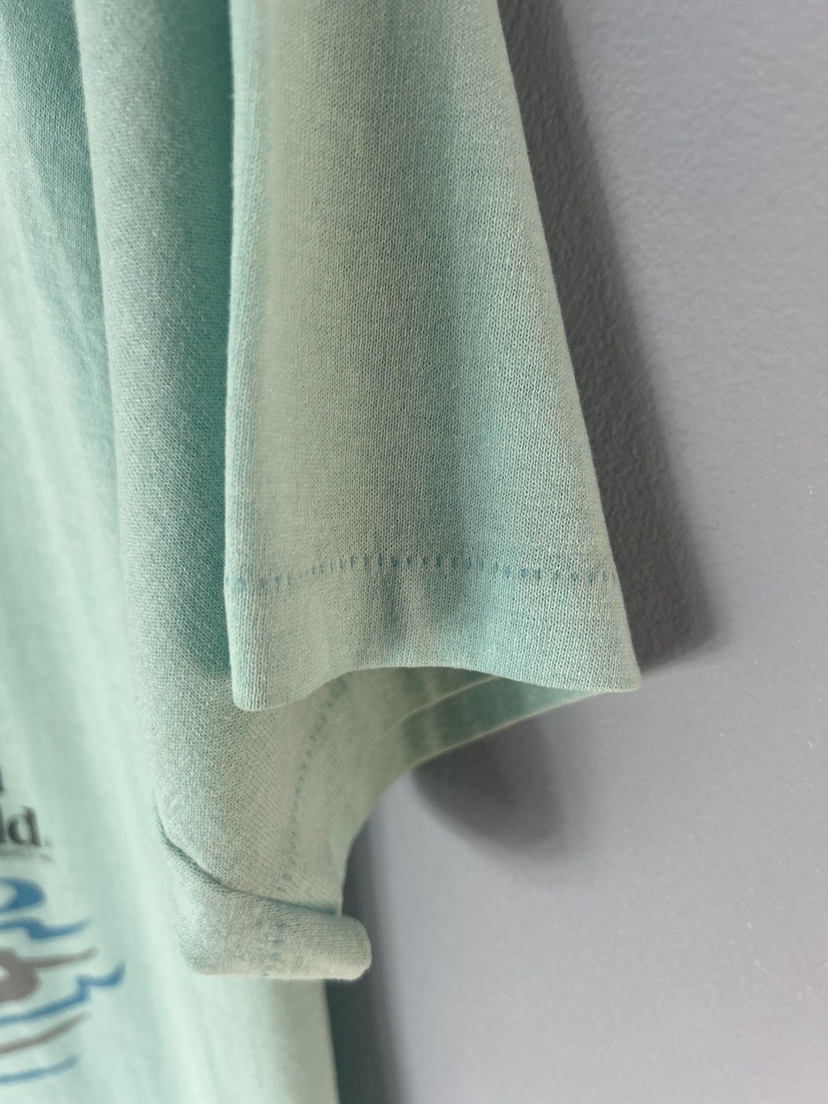 Vintage Vintage 1987 Shamu Sea World Tiffany Blue Promo Tee Size US L / EU 52-54 / 3 - 6 Thumbnail