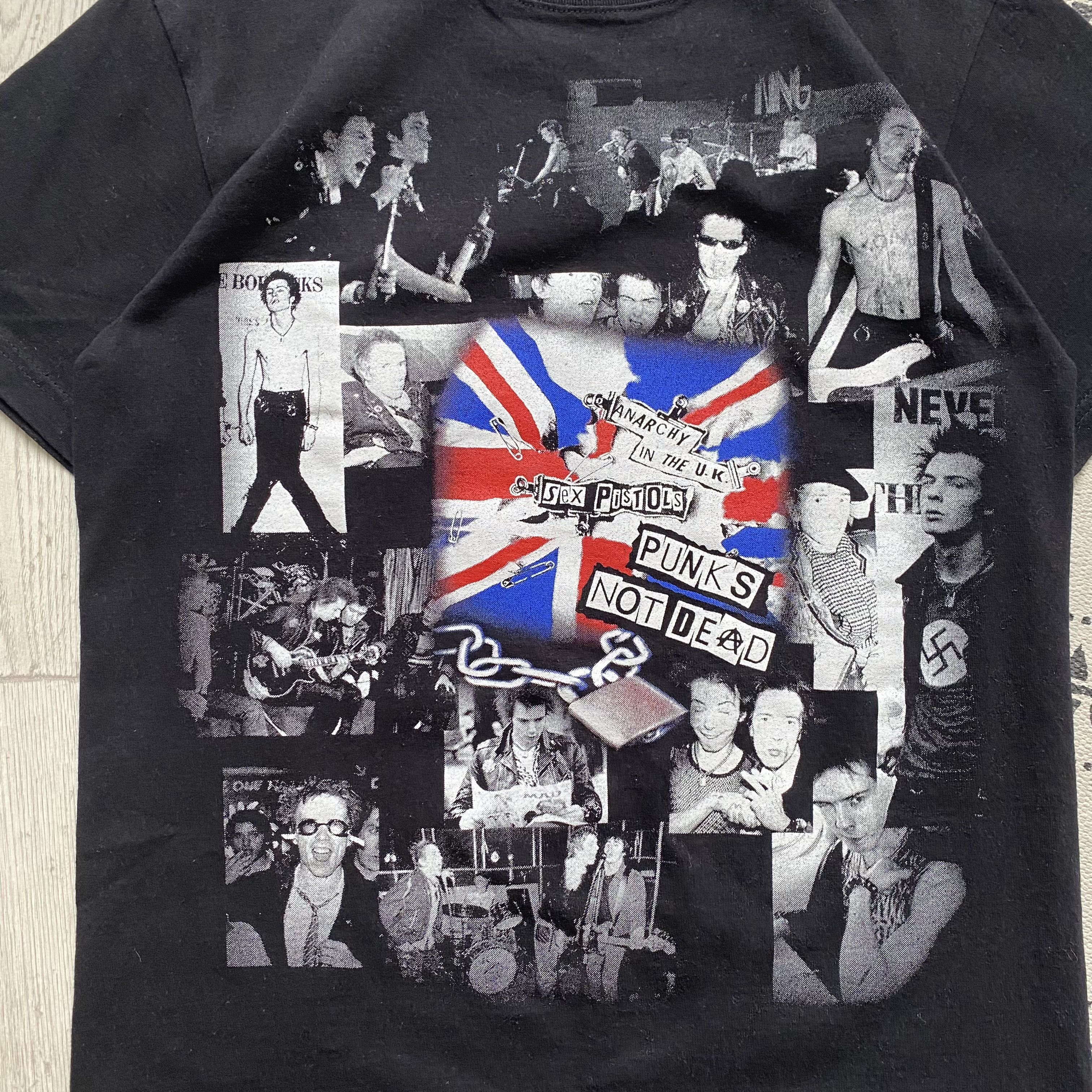 Band Tees Vintage Sex Pistols Band Tee UK Punk Rock Size US XS / EU 42 / 0 - 5 Thumbnail