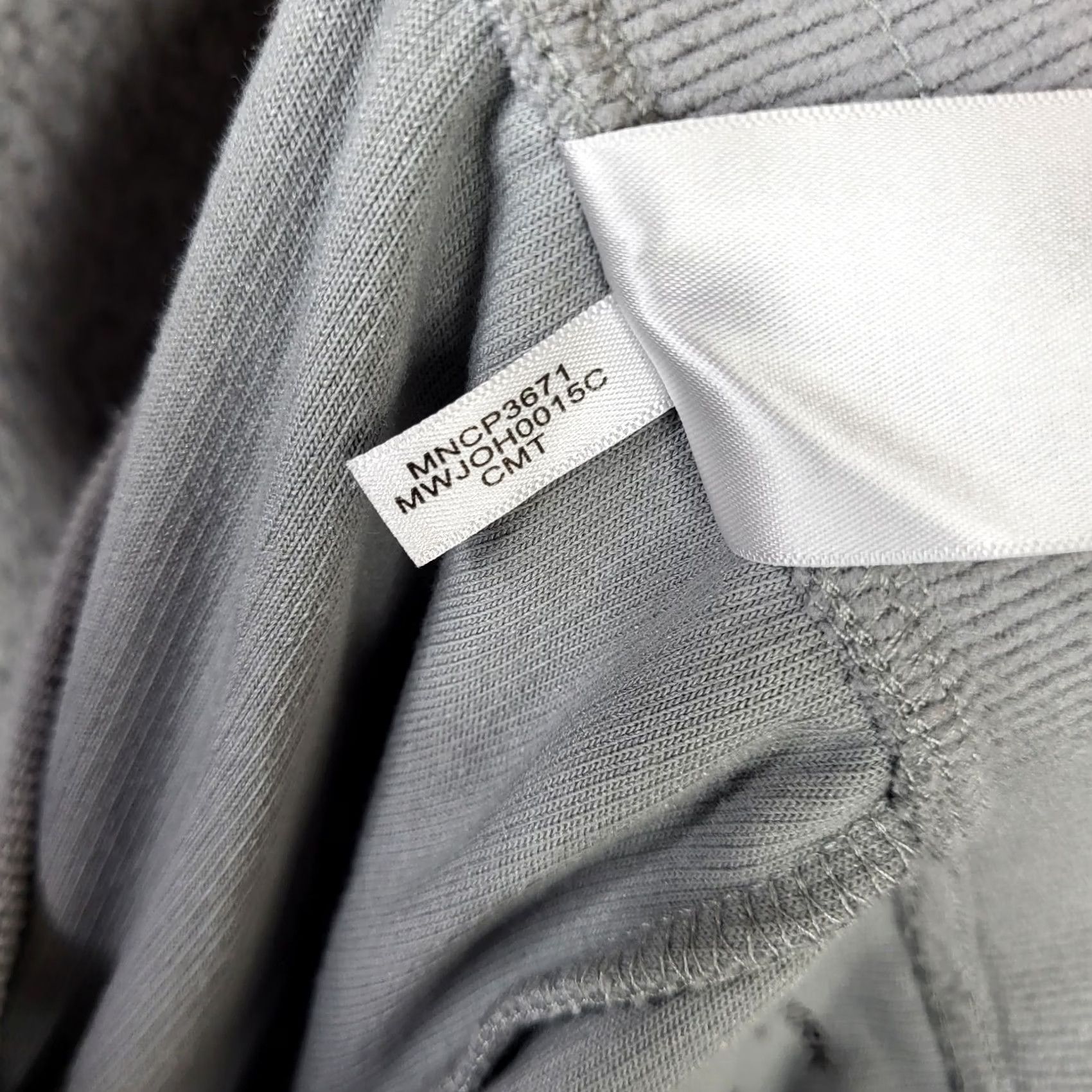 Andrew Marc MARC NEW YORK ANDREW MARC Men Jogger M Gray Solid Casual Buttons Regular Rise Mid Inseam 28.5" Size US 31 - 7 Thumbnail