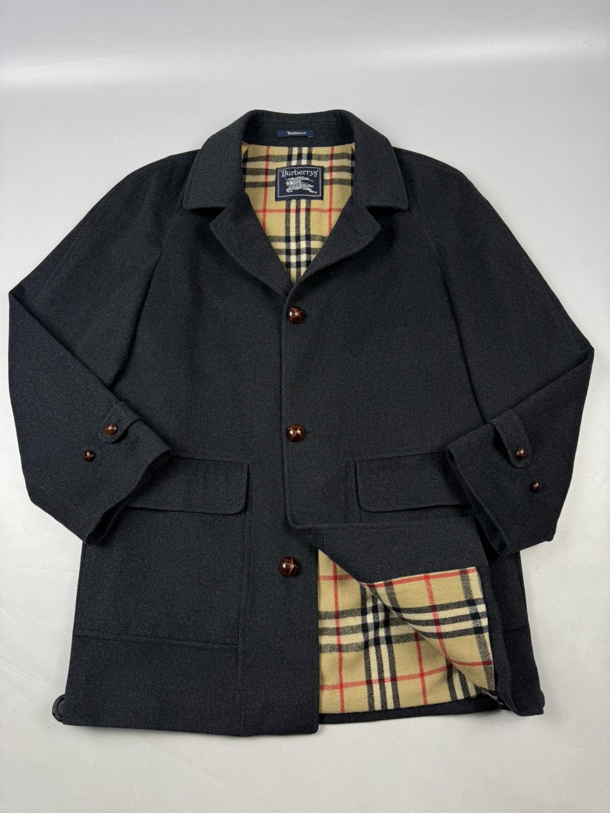Burberry Burberry heavy coat black & grey Size US M / EU 48-50 / 2 - 6 Thumbnail