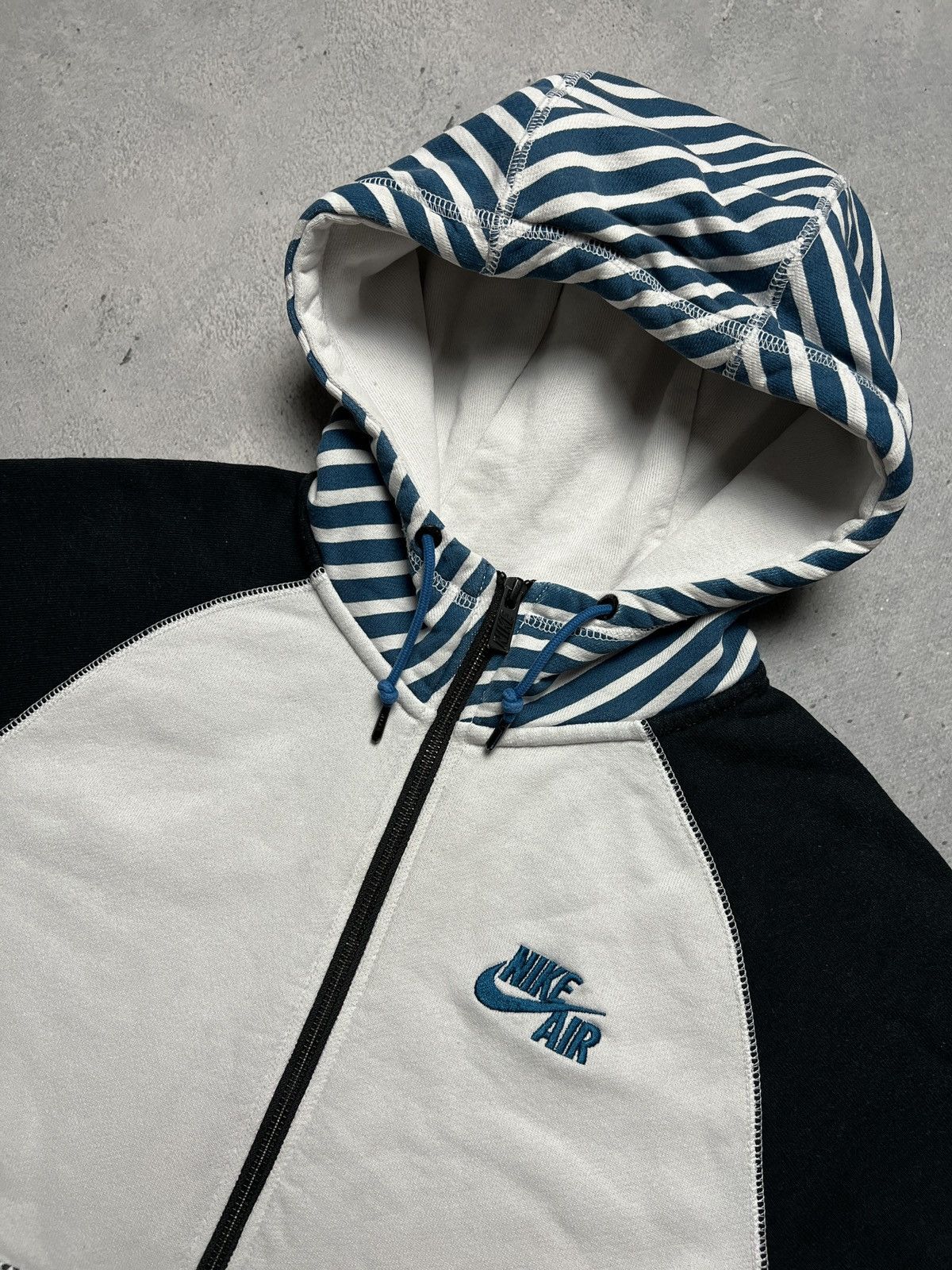 Nike Zip-Up Hoodie Nike Vintage center logo swoosh Travis Style Size US S / EU 44-46 / 1 - 8 Thumbnail