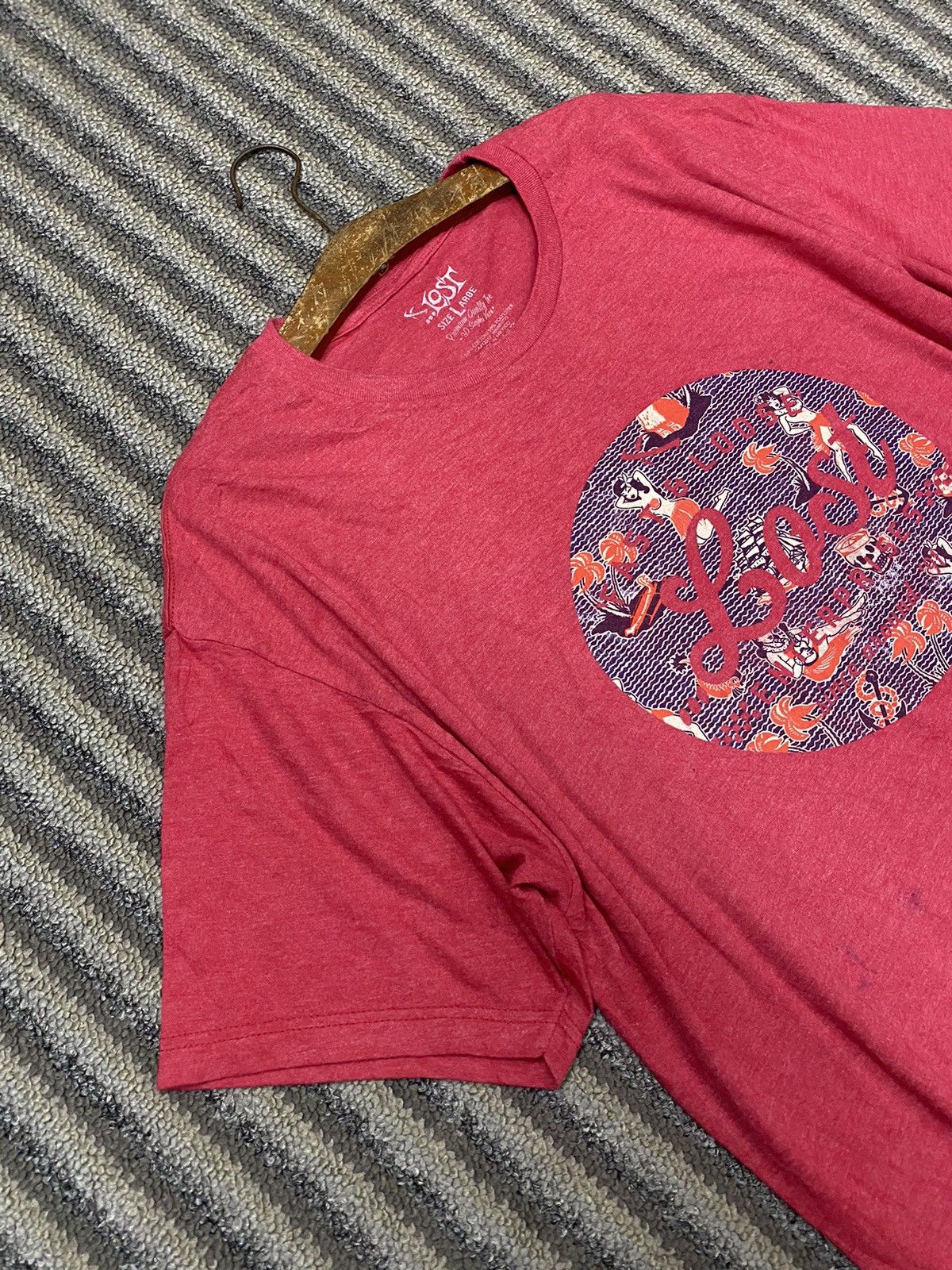 Lost Enterprises Fast & loose LOST TSHIRT Size US L / EU 52-54 / 3 - 5 Thumbnail