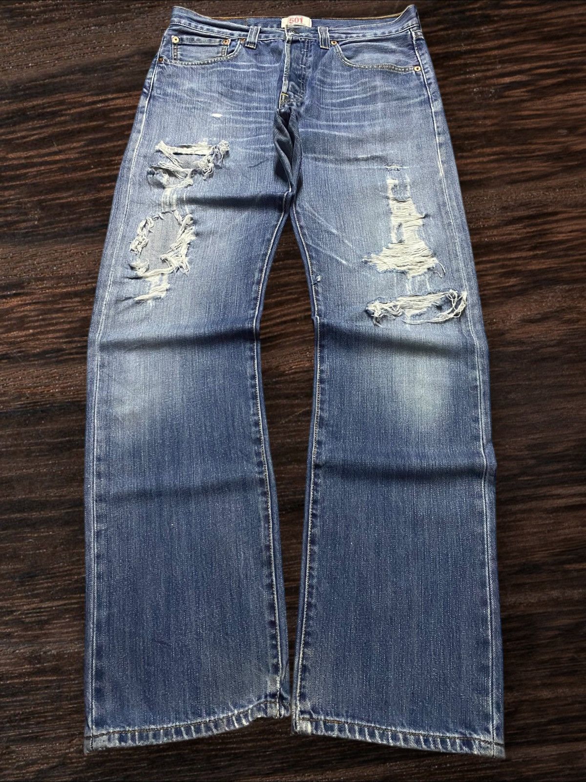 Levi's Vintage Clothing Vintage Levis 501 Ripped Loose Jeans Size US 32 / EU 48 - 1 Thumbnail