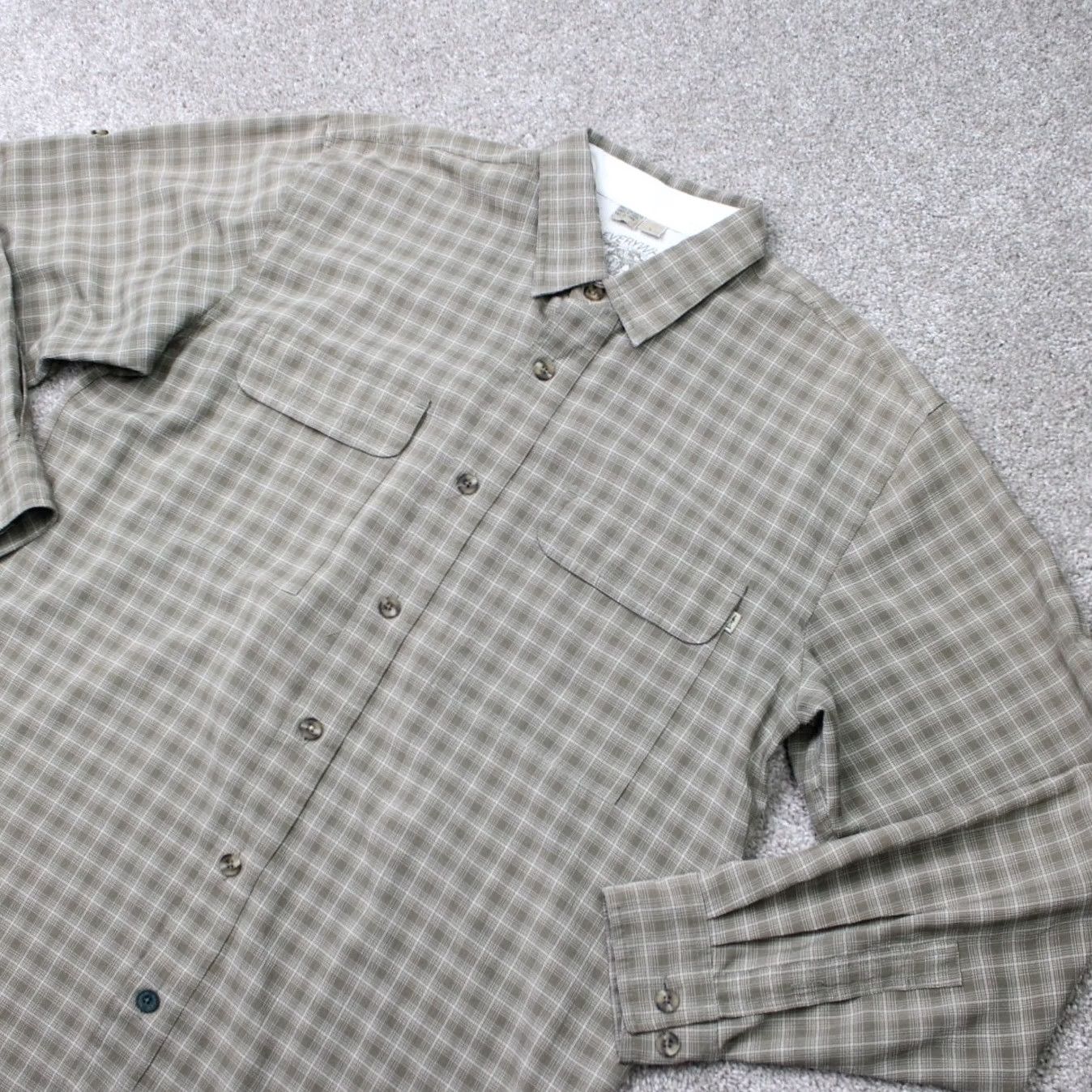 Royal Robbins Royal Robbins Shirt Men Large Gray Roll Sleeve Pocket Polyester Long Sleeve Size US L / EU 52-54 / 3 - 3 Thumbnail