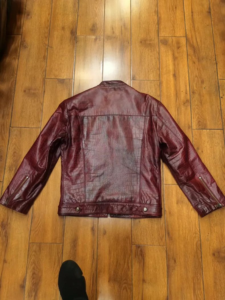 Versace Versace The burgundy small upper sheepskin is hand-polishe Size US M / EU 48-50 / 2 - 2 Thumbnail