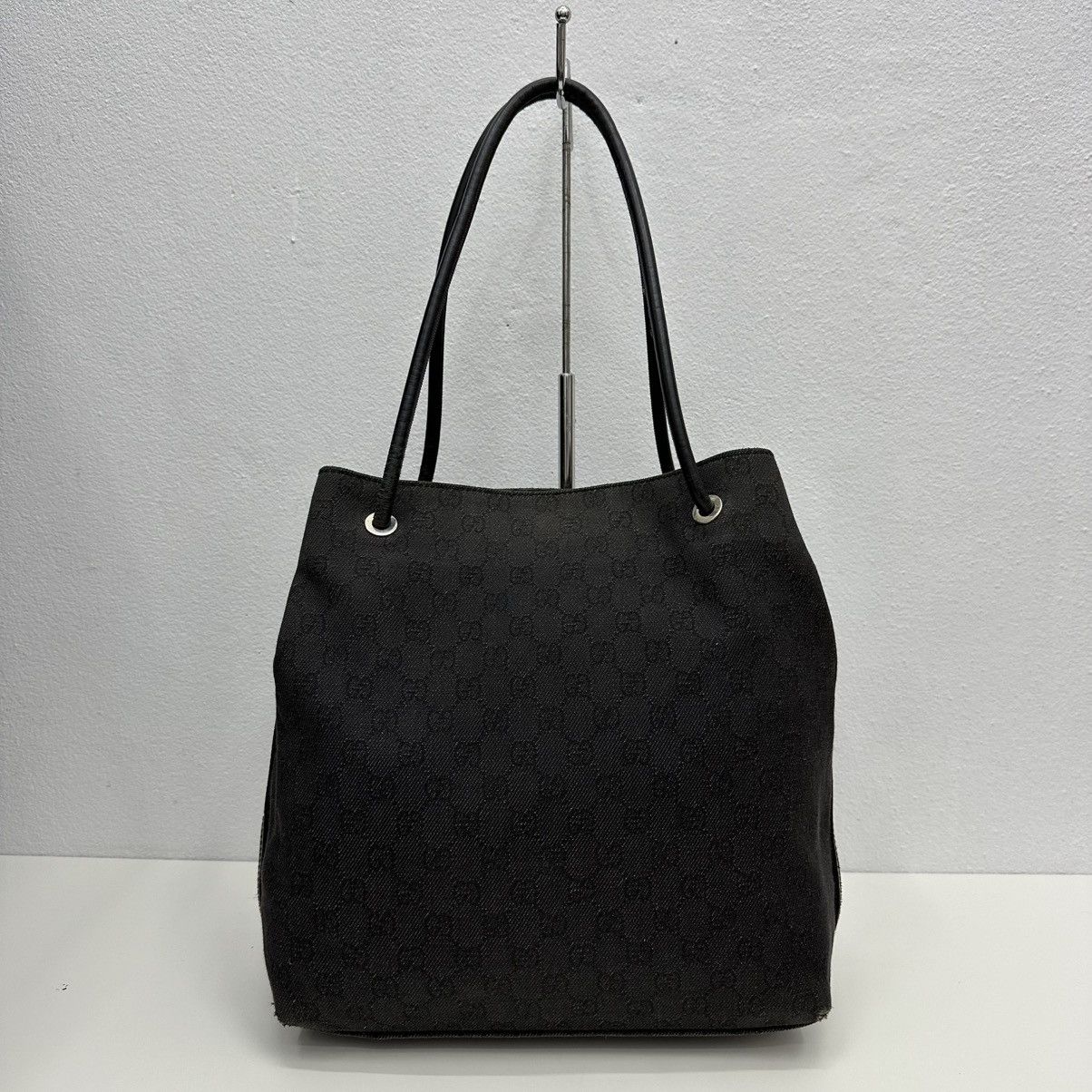 Gucci ‼️LAST DROP‼️ AUTHENTIC GUCCI BLACK GG CANVAS GIFFORD TOTE BAG Size ONE SIZE - 3 Thumbnail