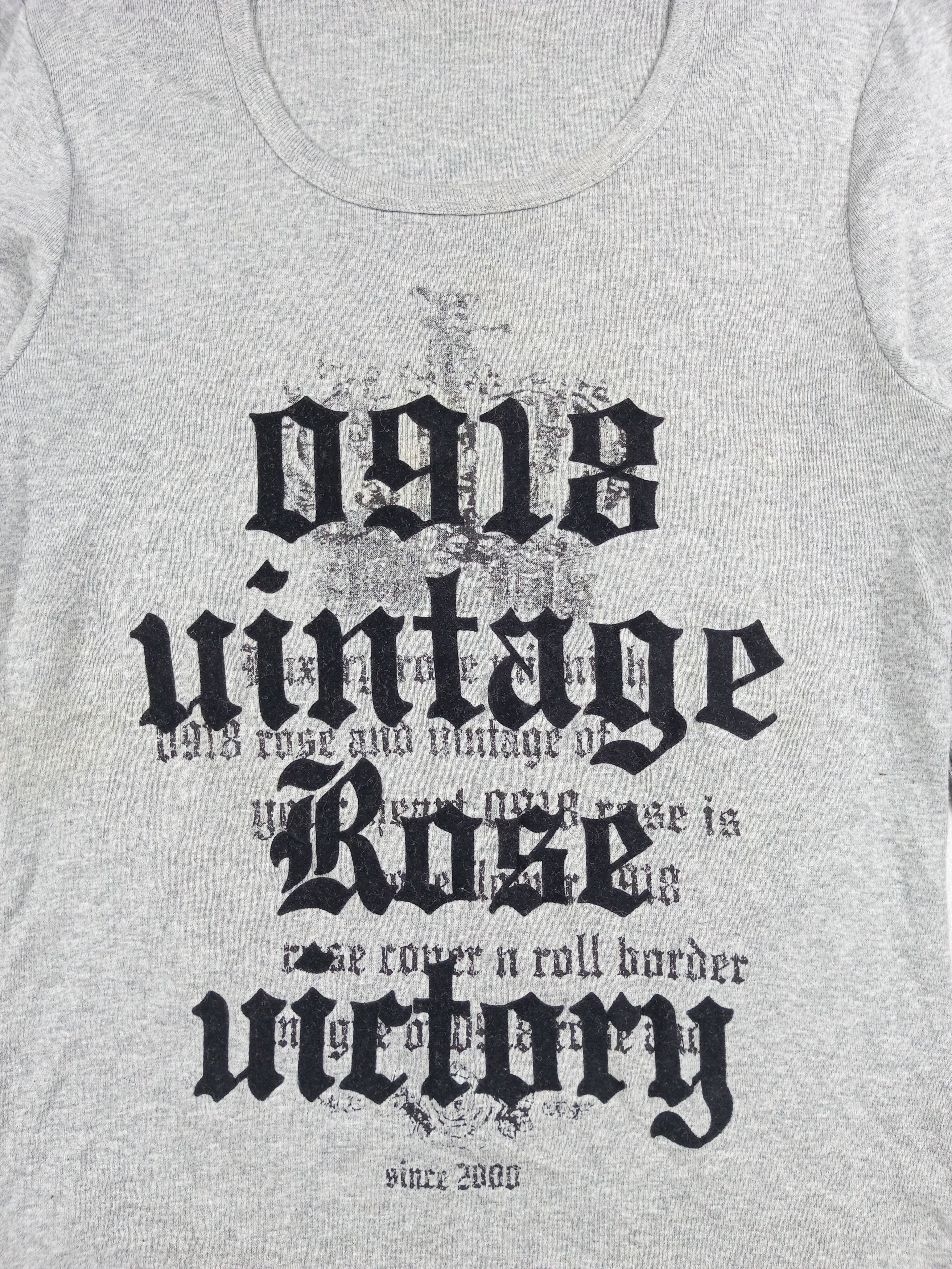 Long-sleeve Poem Tshirt with lace at the sleeve Issey Style