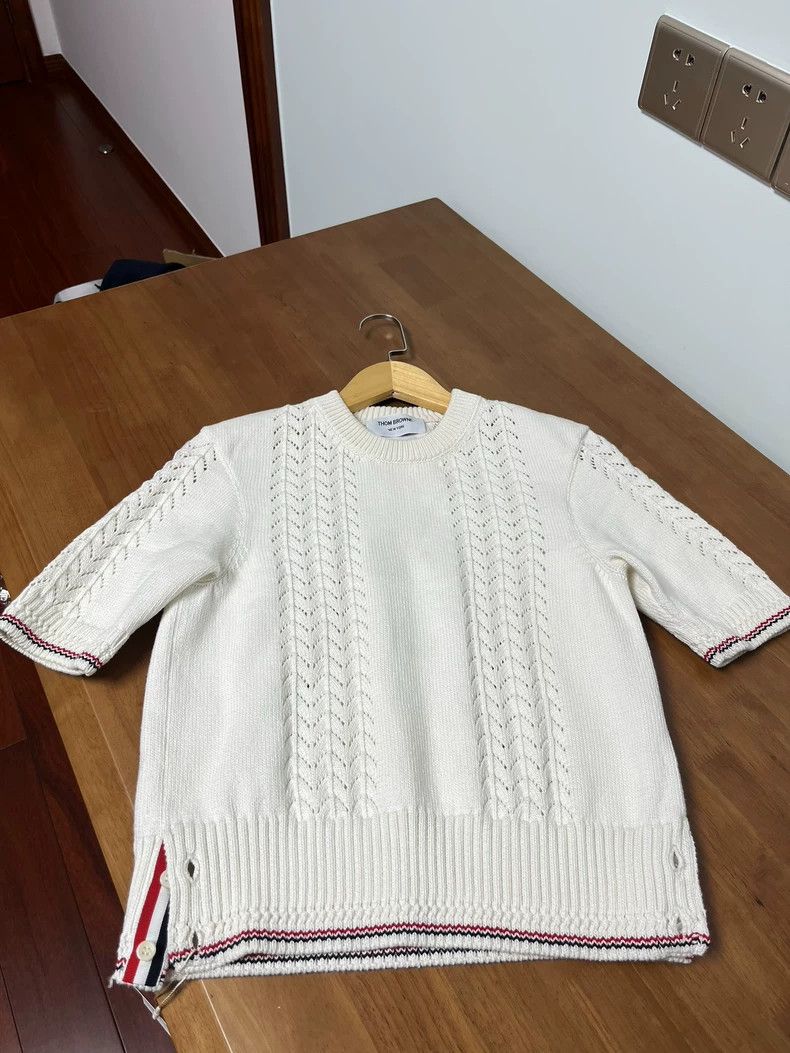 Thom Browne thom browneNew knitted short sleeves 2503-Nextarrow Size XS / US 0-2 / IT 36-38 - 1 Thumbnail