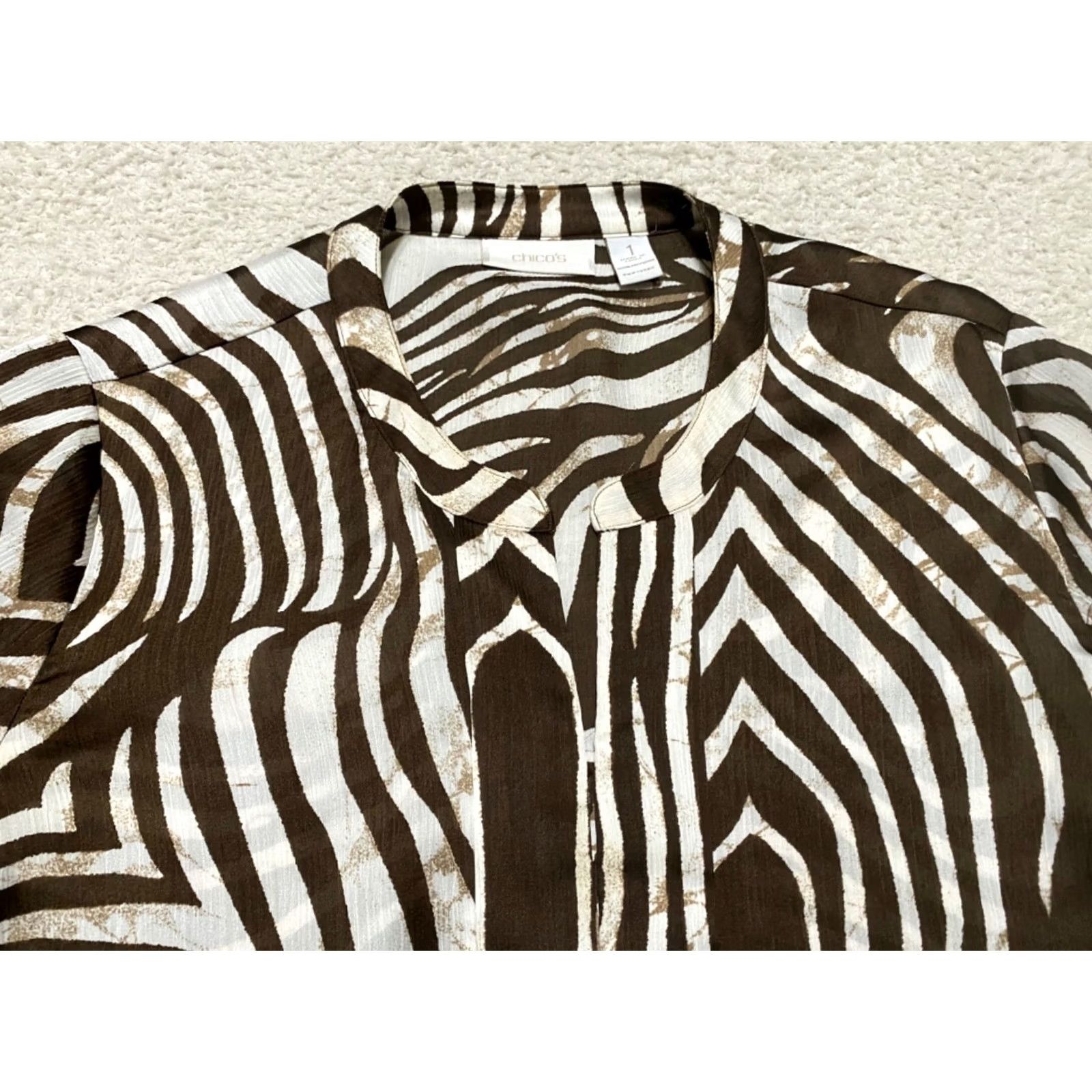 Vintage Chico's Womens Medium Shirt Brown Geometric Button-Front 3/4 Sleeve Sheer Size M / US 6-8 / IT 42-44 - 2 Thumbnail