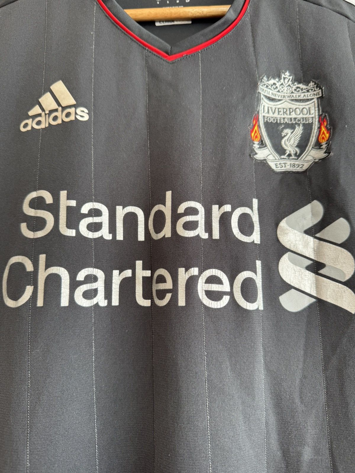 Adidas Liverpool 2011-2012 Away Soccer Jersey Football Kit Shirt Size US S / EU 44-46 / 1 - 7 Thumbnail