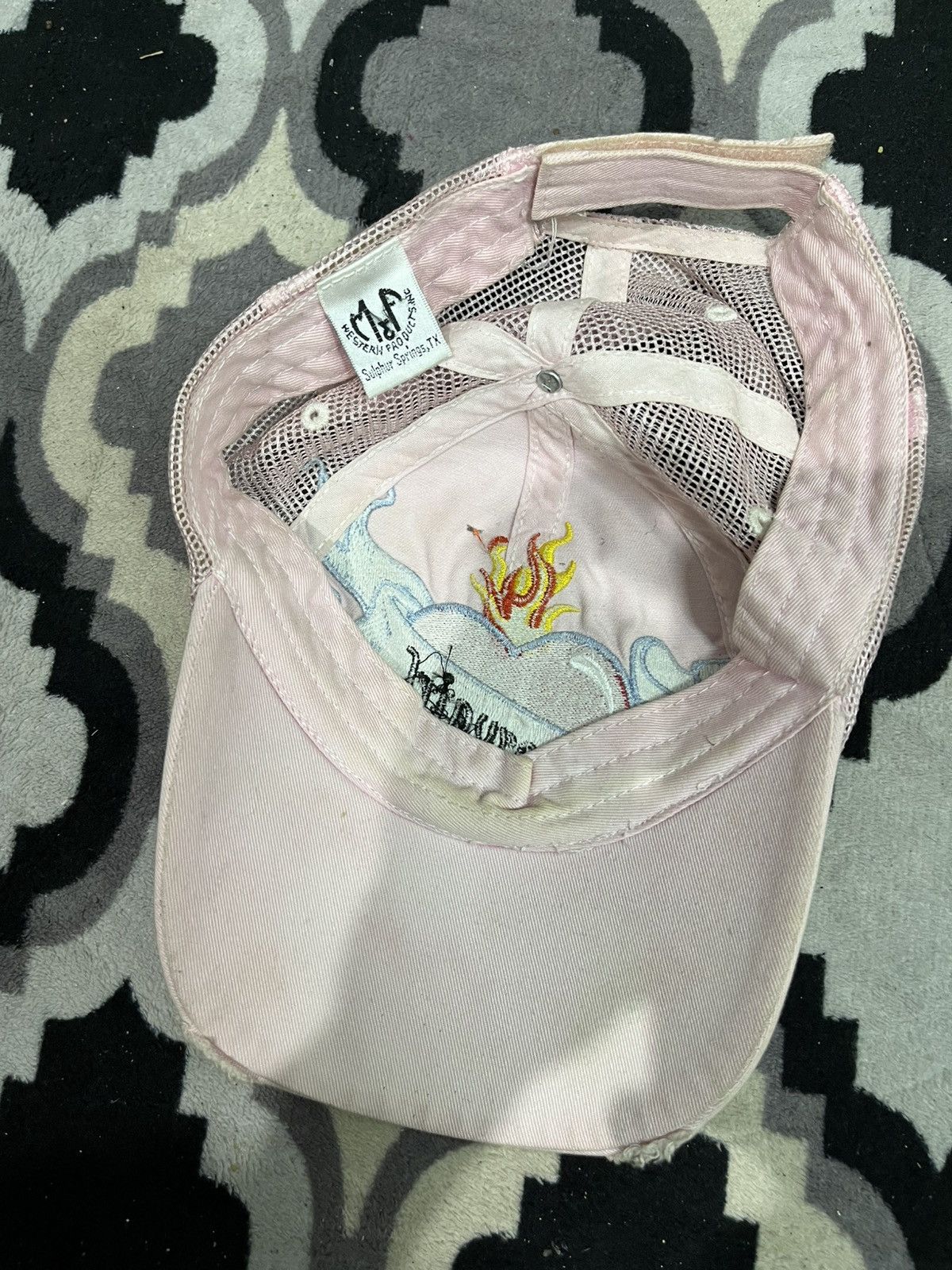14th Addiction Vintage cowgirls flame heart trucker hats Size ONE SIZE - 3 Thumbnail