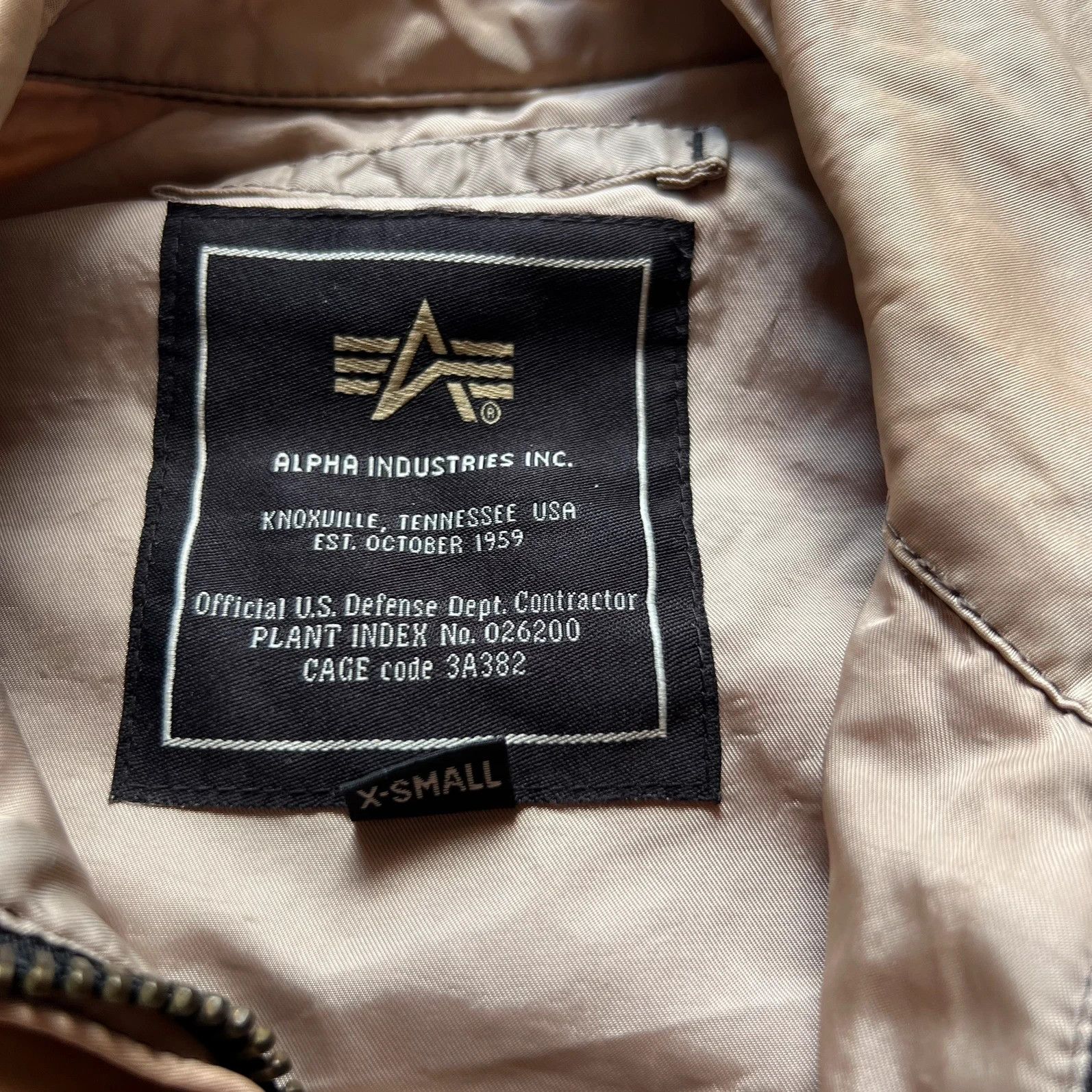 Alpha Industries vintage Alpha Industries bomber jacket army USA CWU-45P Size US M / EU 48-50 / 2 - 8 Thumbnail