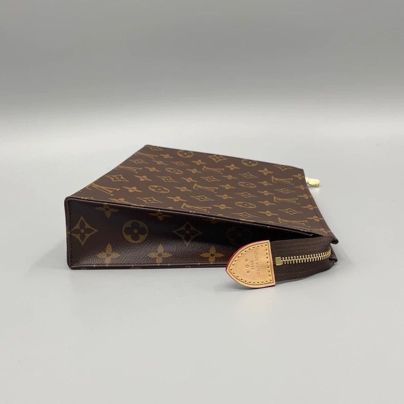 Louis Vuitton Louis Vuitton Classic Makeup Pouch-2506 Size ONE SIZE - 5 Thumbnail