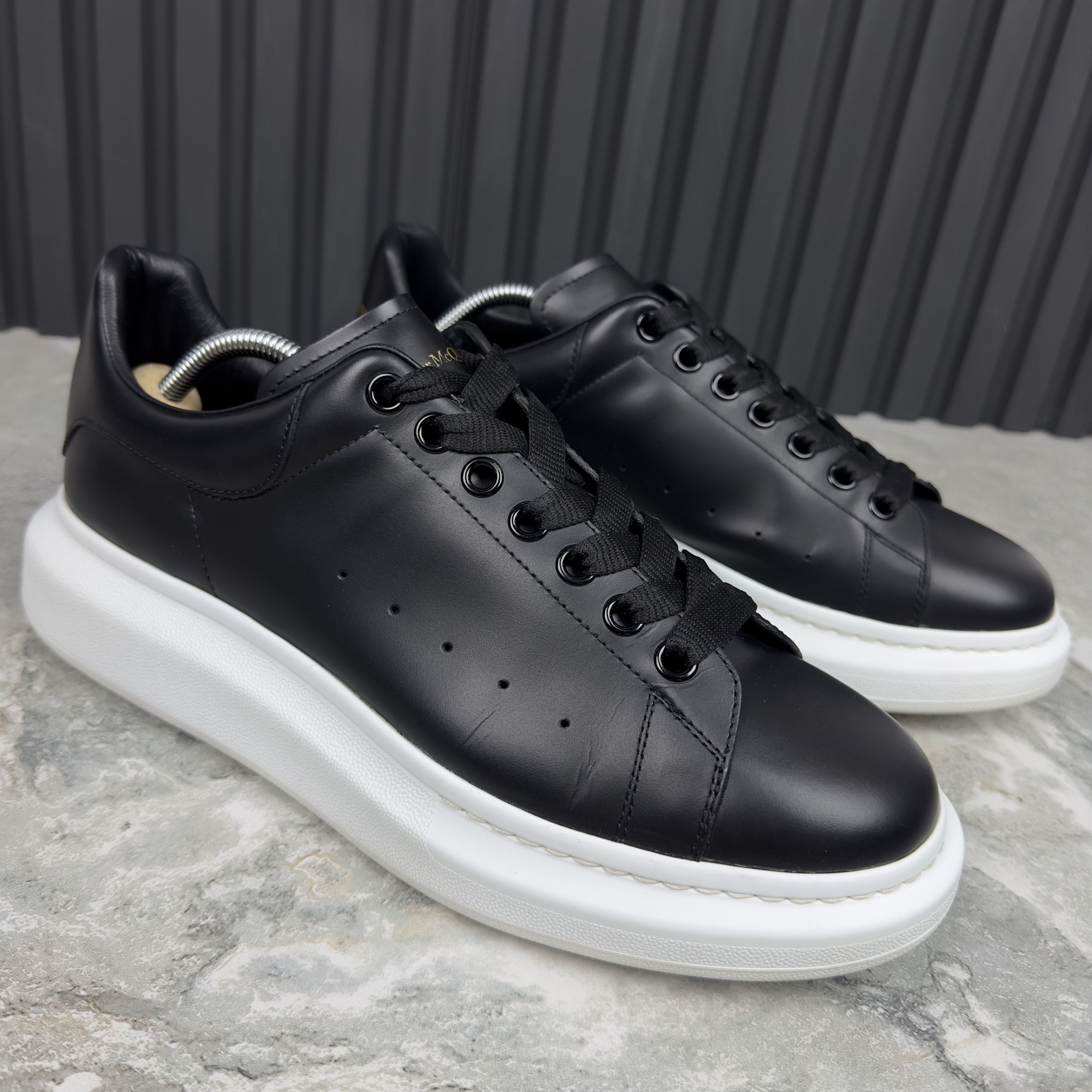 Alexander McQueen Alexander McQUEEN Sneakers Leather Size US 11 / EU 44 - 5 Thumbnail